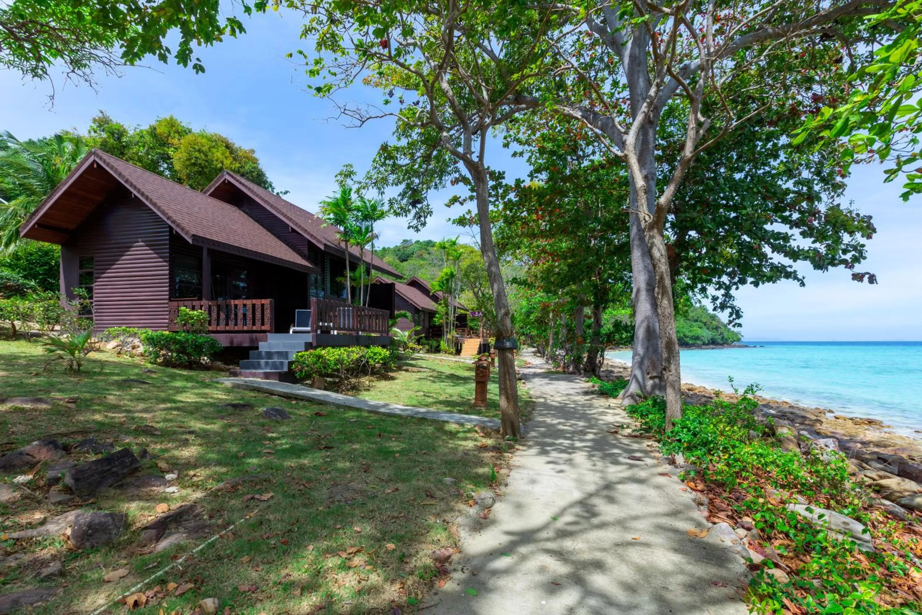 Property building in Phi Phi Natural Resort