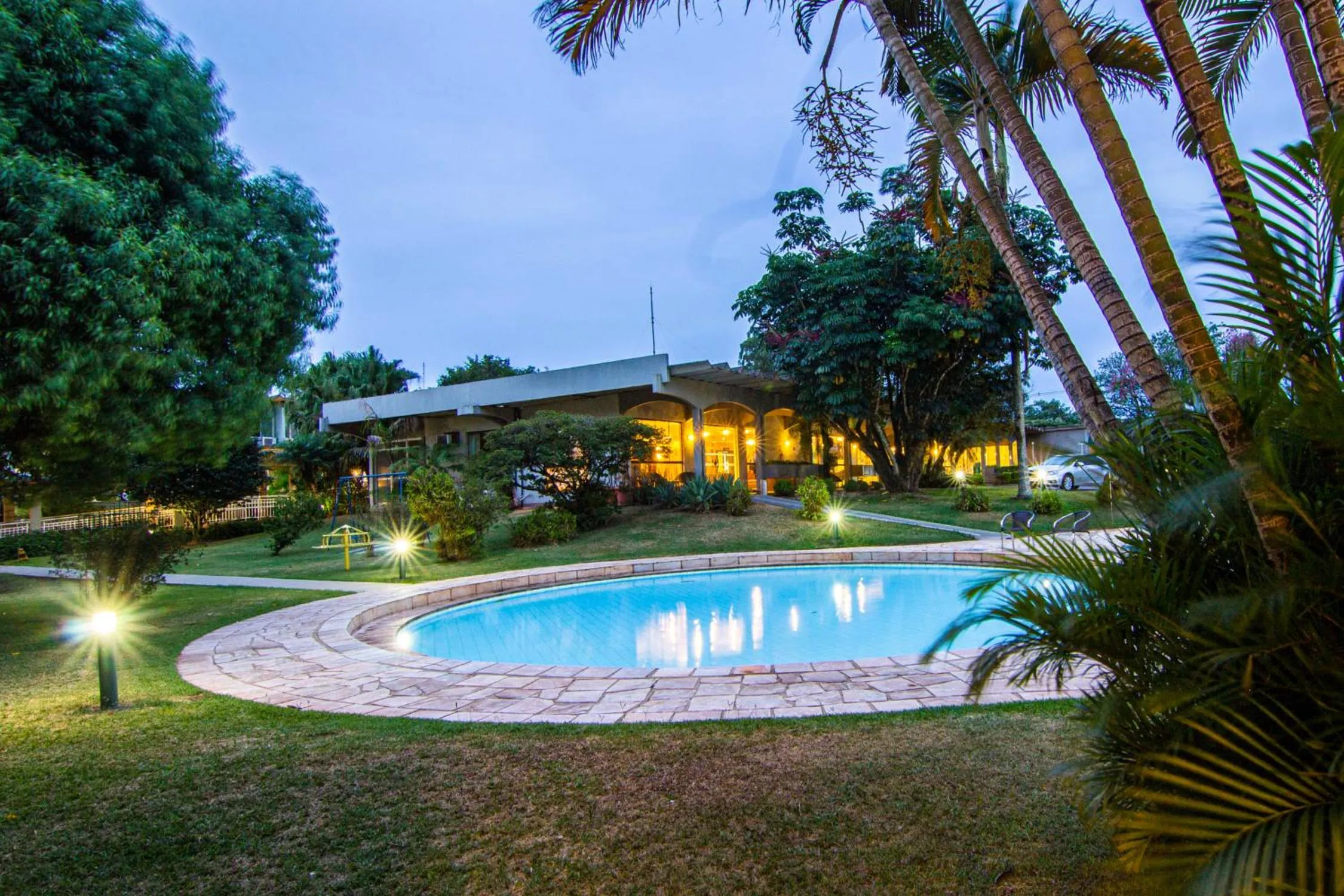 Day in Hotel Deville Express Cascavel