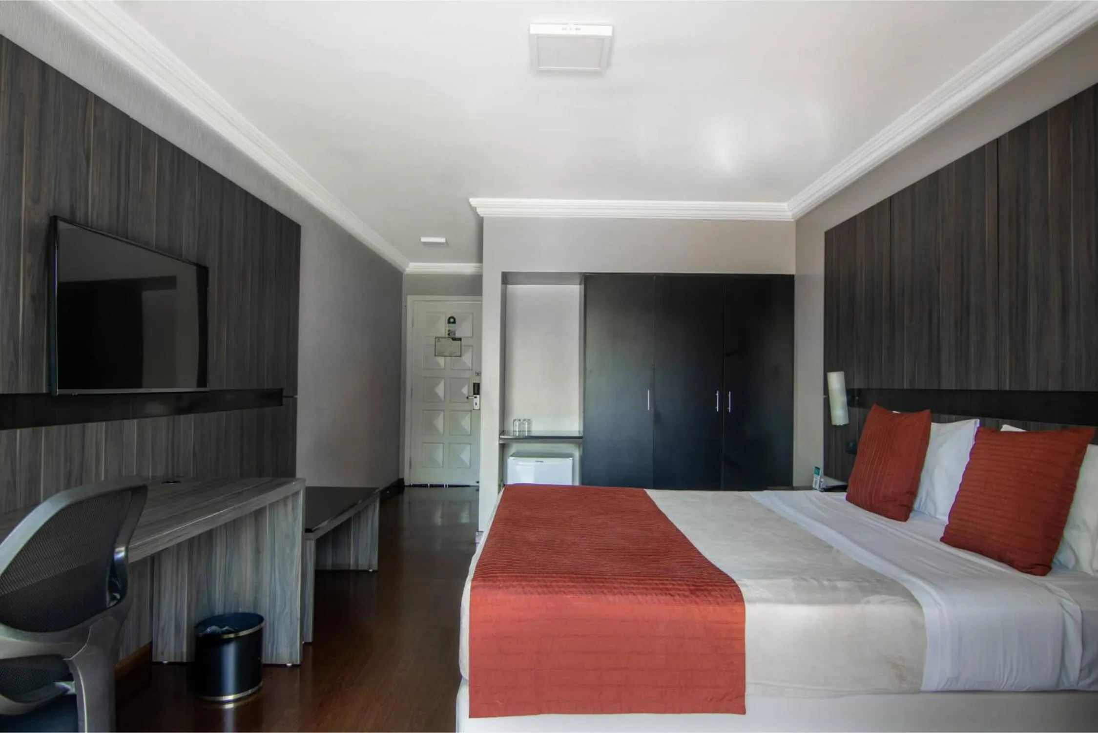 Bed in Hotel Deville Express Cascavel