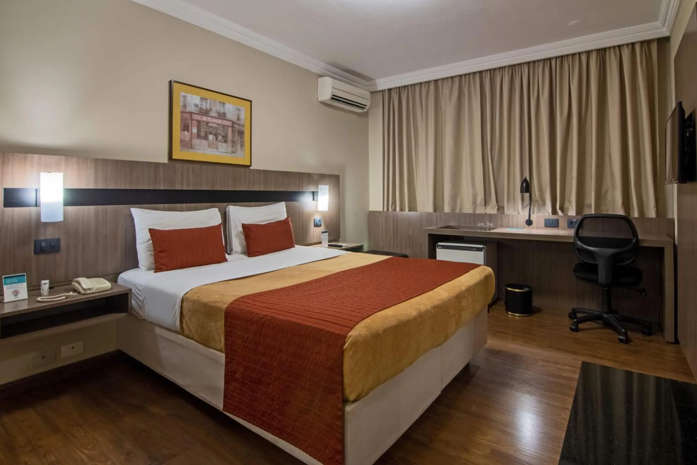 Bed in Hotel Deville Express Cascavel