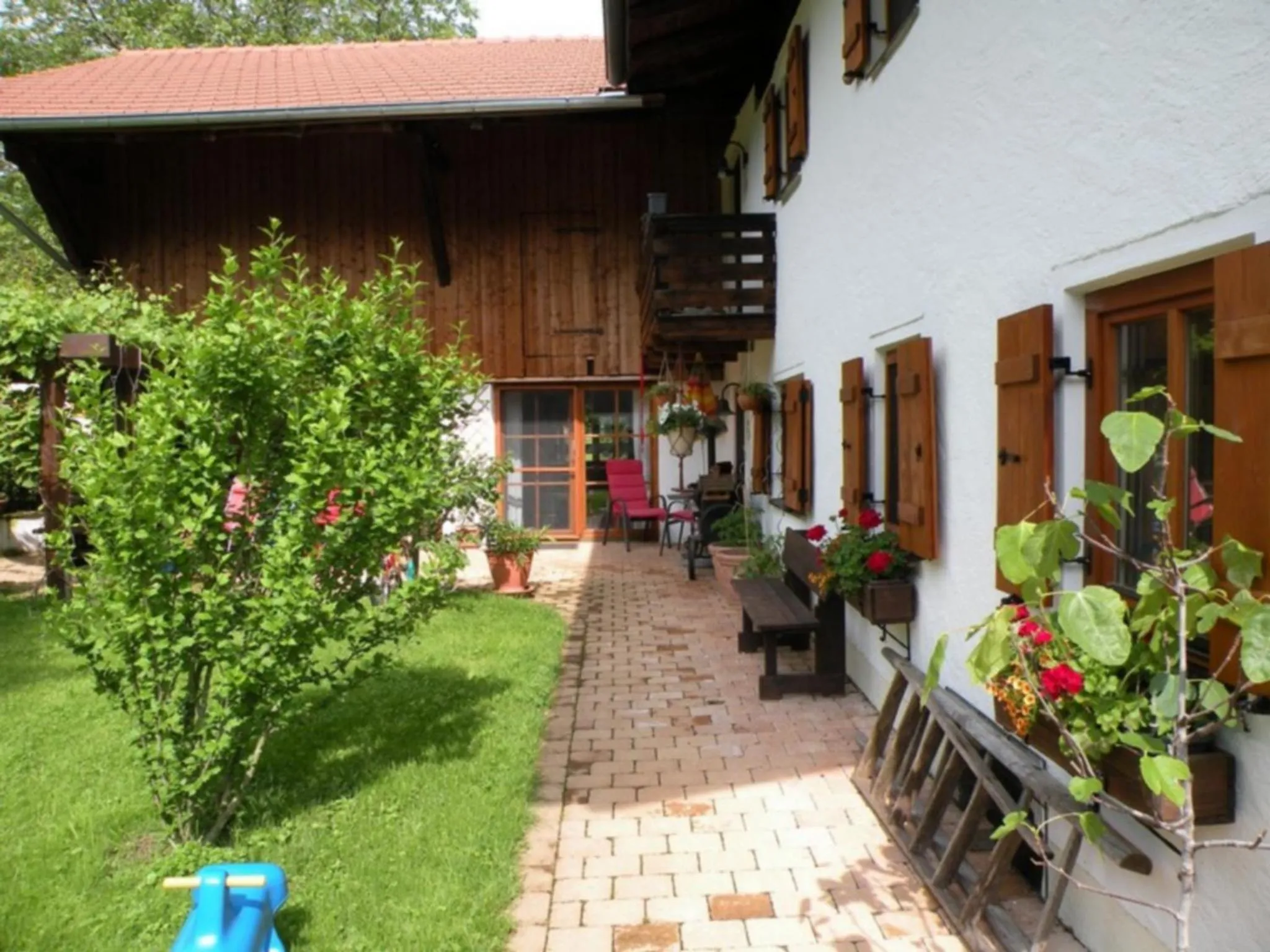 Haus Perlgut - Maraun Alessia