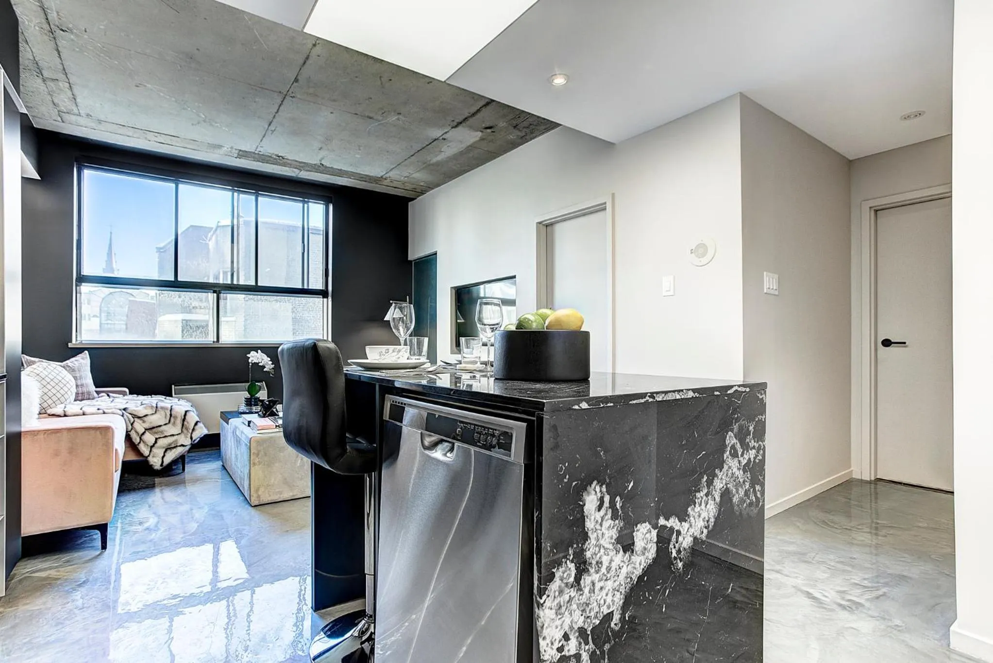 Kitchen or kitchenette in Pierce Boutique Apartments by Simplissimmo