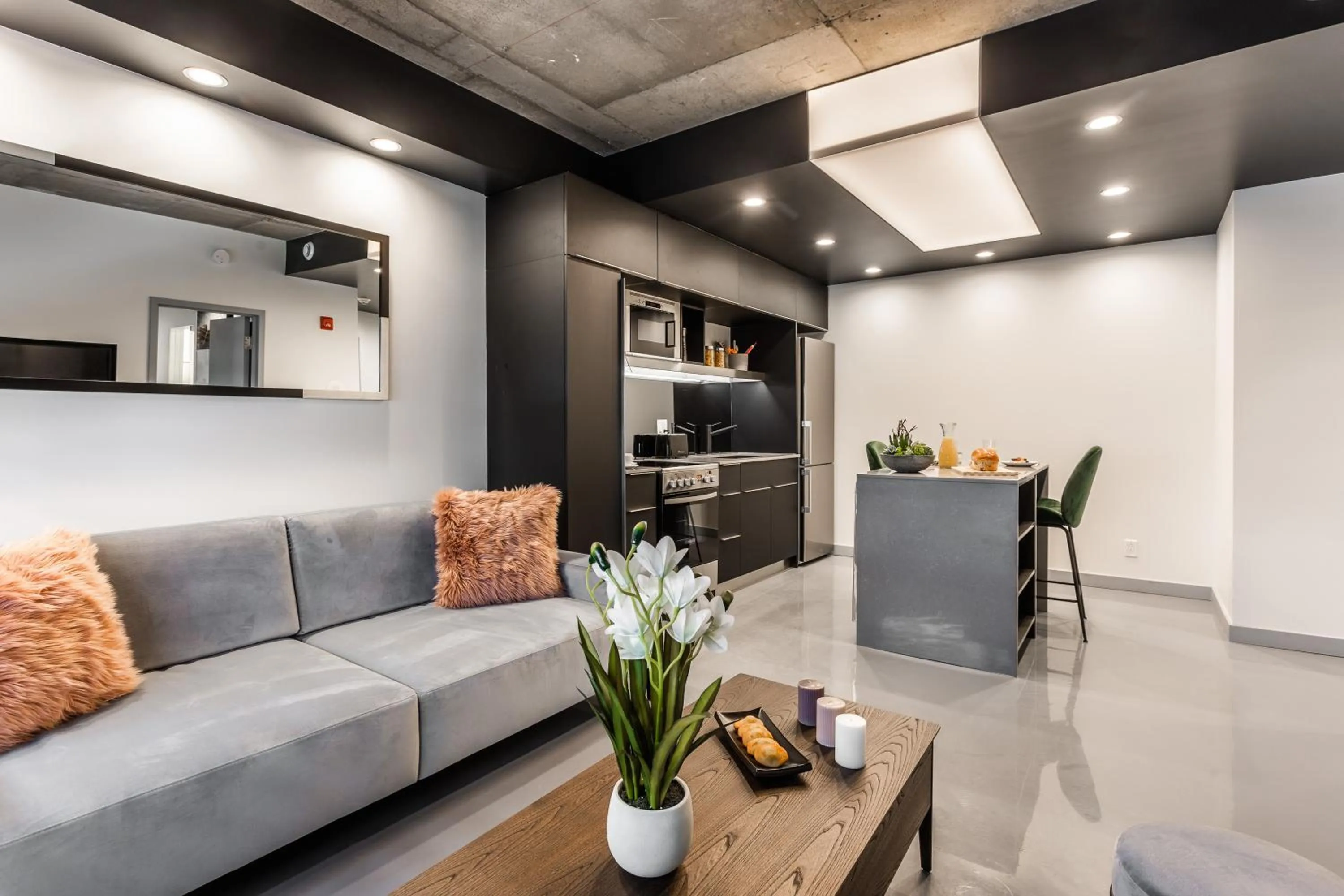 Living room in Pierce Boutique Apartments by Simplissimmo