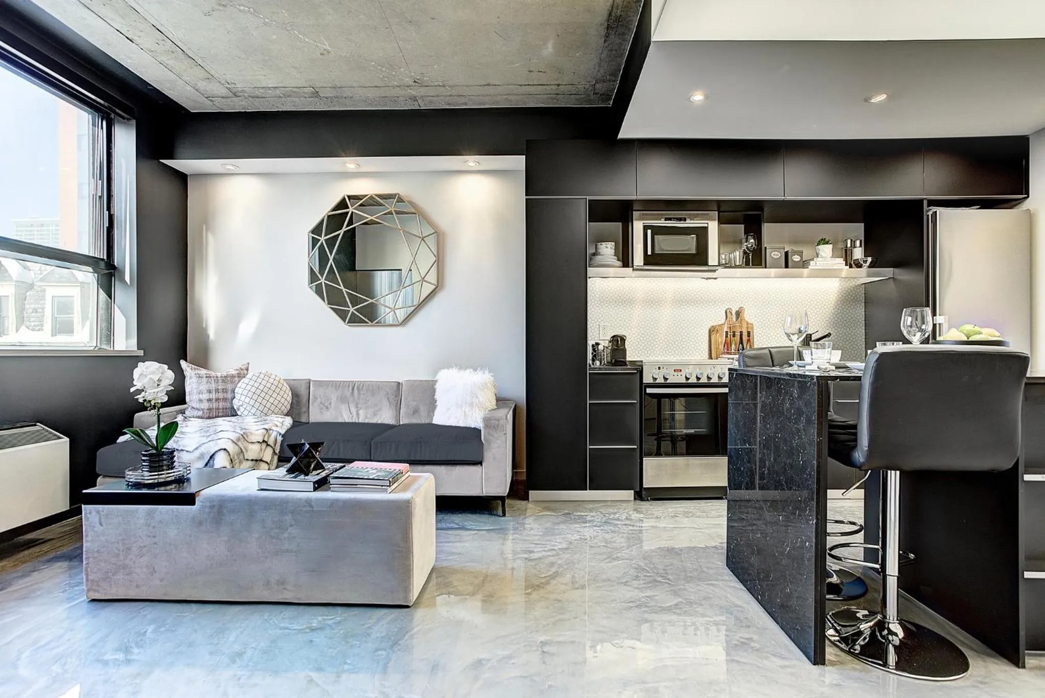 Kitchen or kitchenette in Pierce Boutique Apartments by Simplissimmo