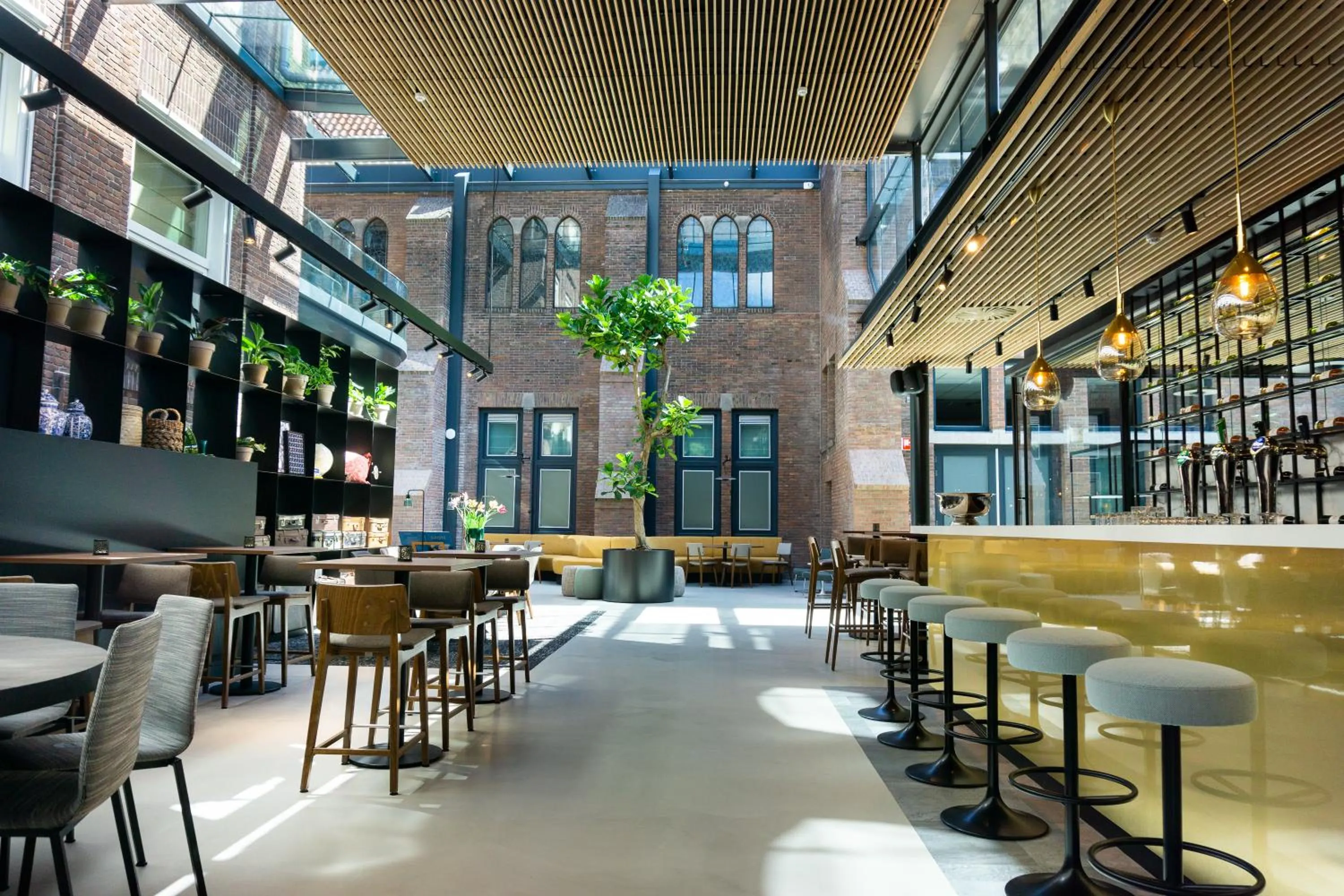 Restaurant/places to eat in Hotel Kontakt der Kontinenten