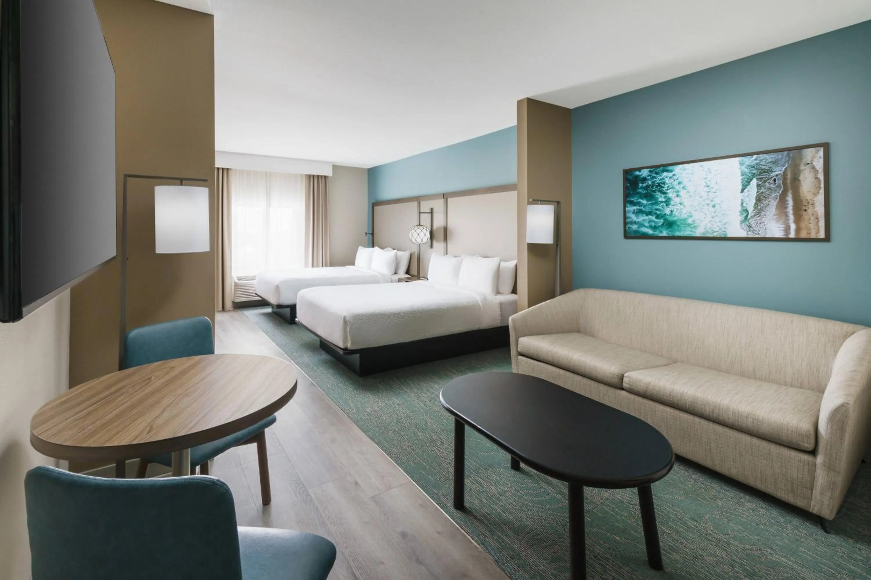 Photo of the whole room, Bed in Fairfield by Marriott Inn & Suites Marathon Florida Keys