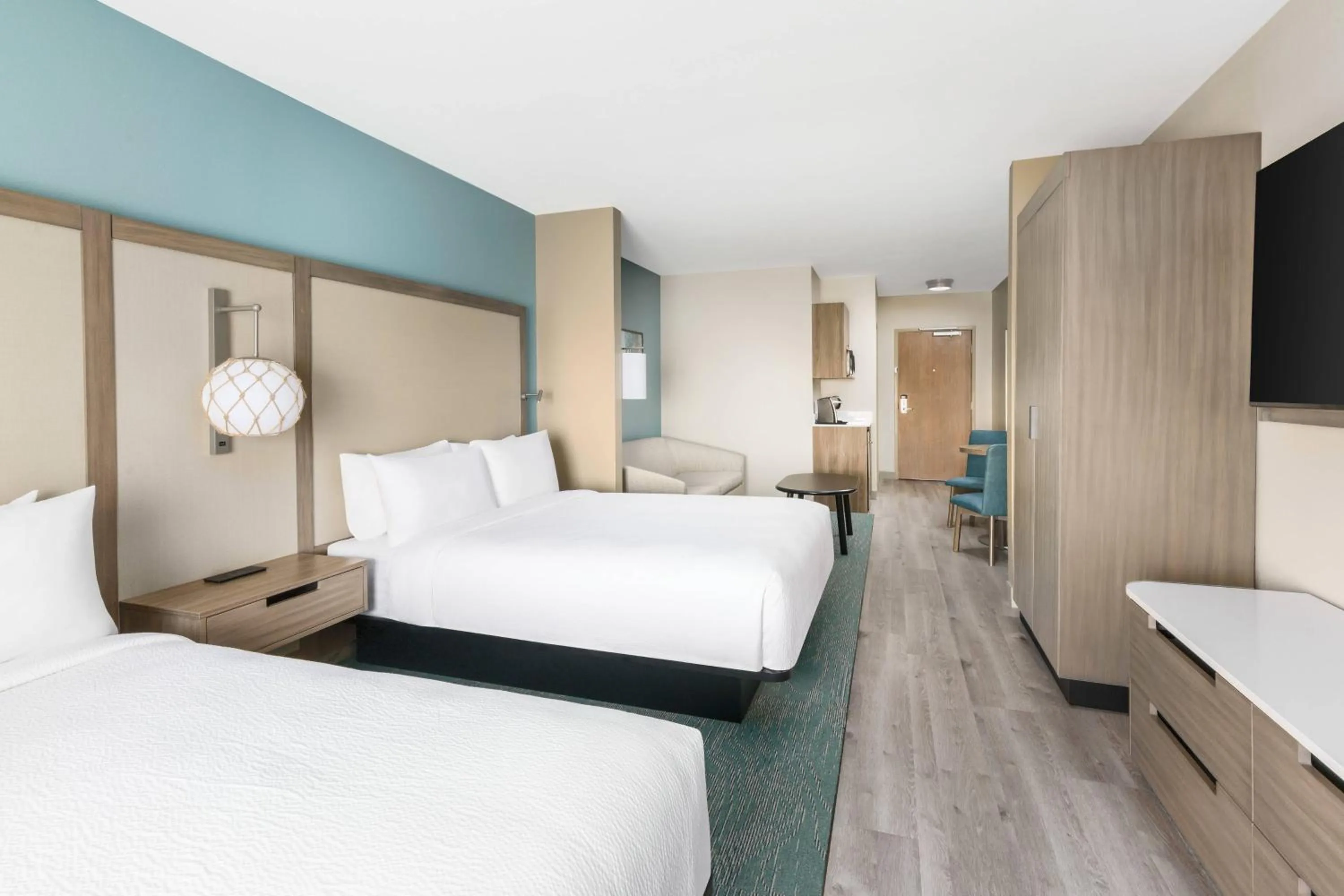 Photo of the whole room, Bed in Fairfield by Marriott Inn & Suites Marathon Florida Keys