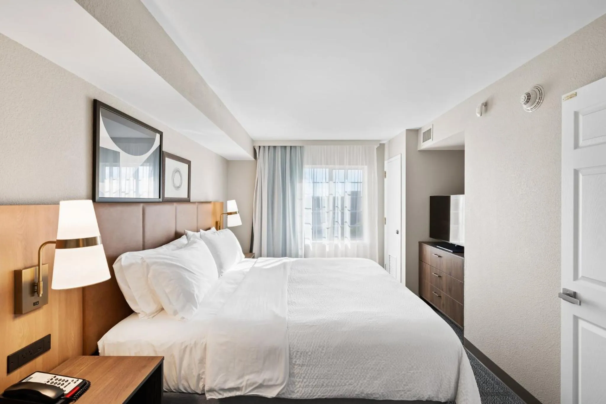 Photo of the whole room, Bed in Staybridge Suites North Brunswick by IHG