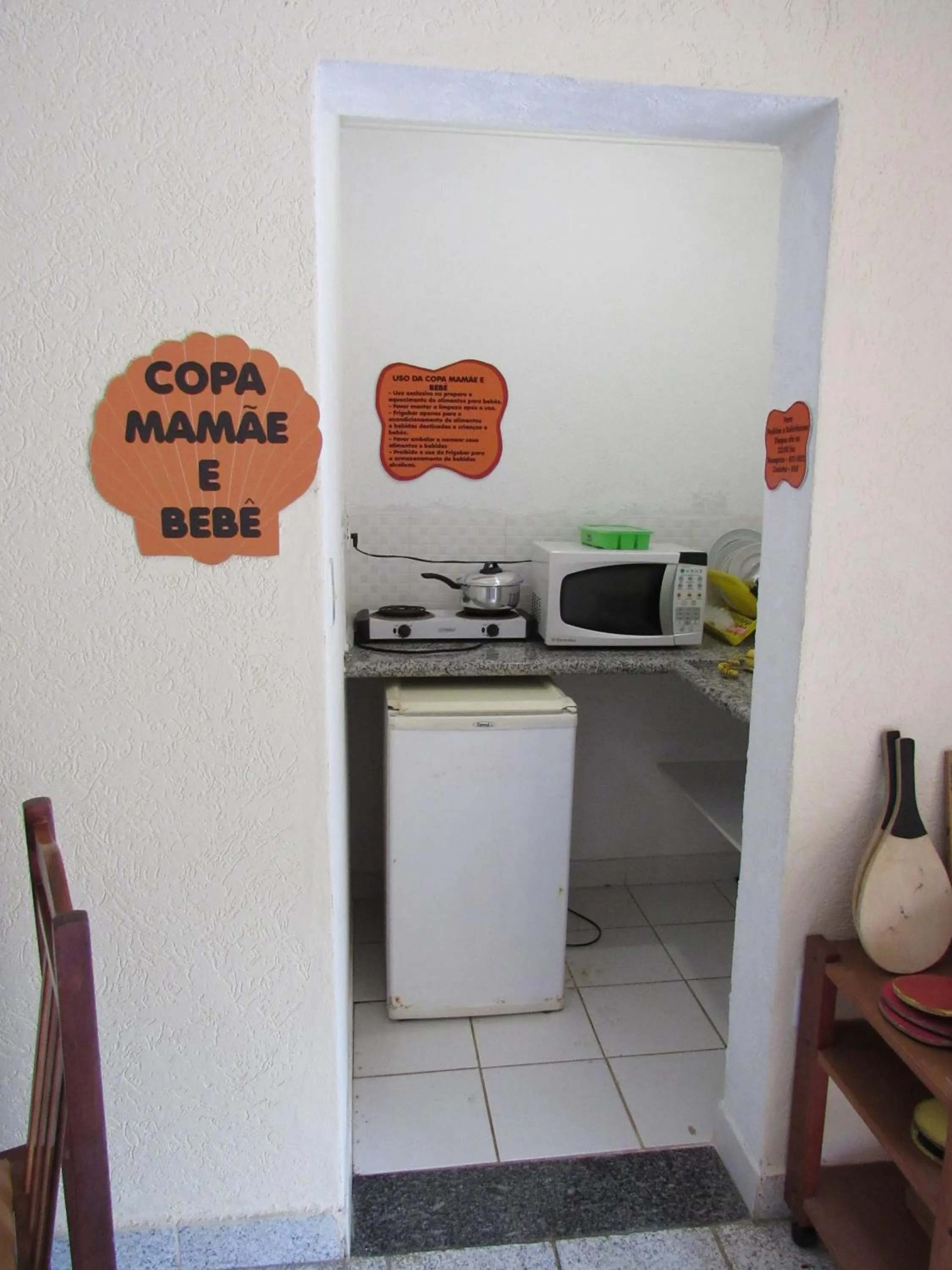 Communal kitchen in Pousada Casa na Praia