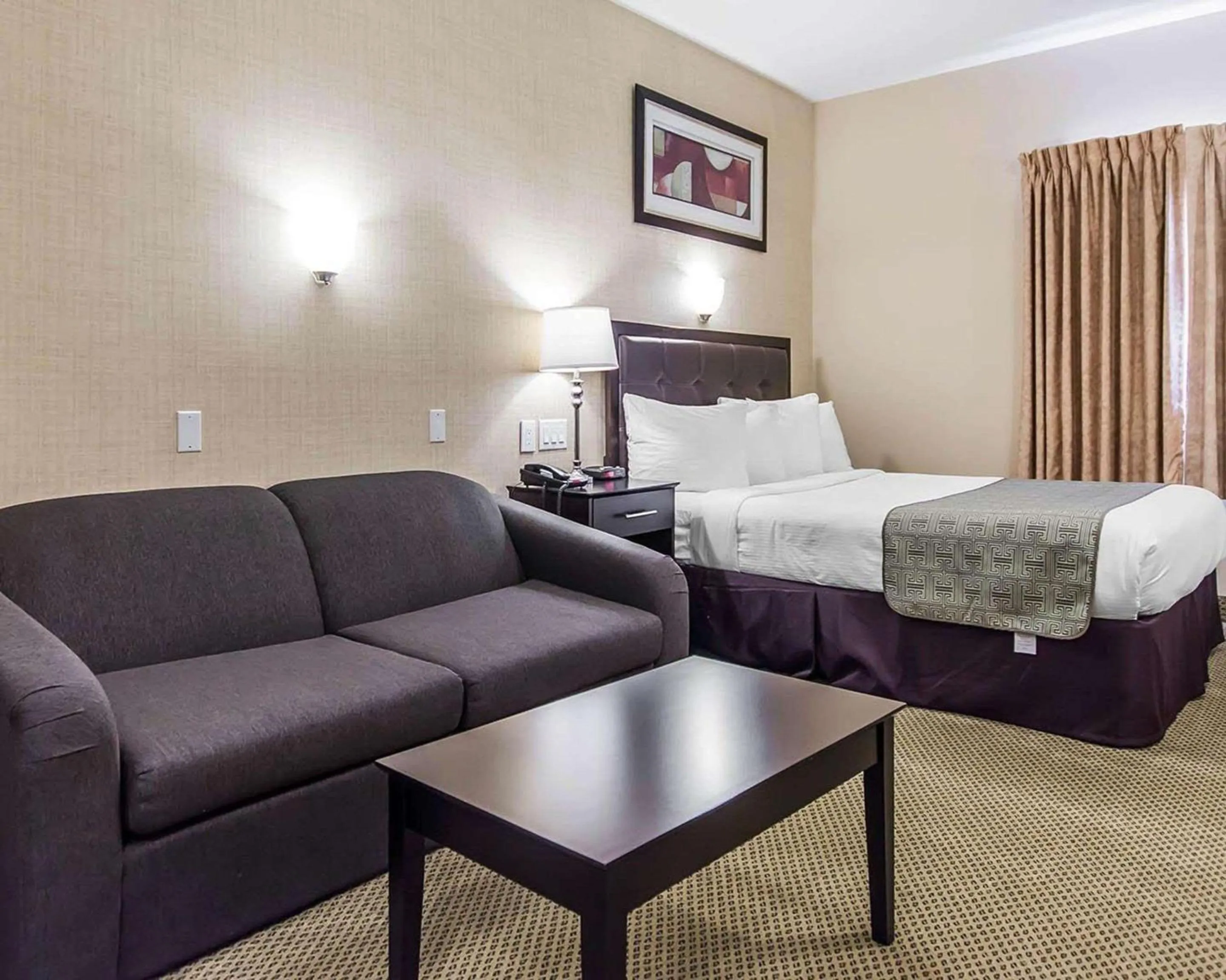Photo of the whole room, Bed in Quality Inn