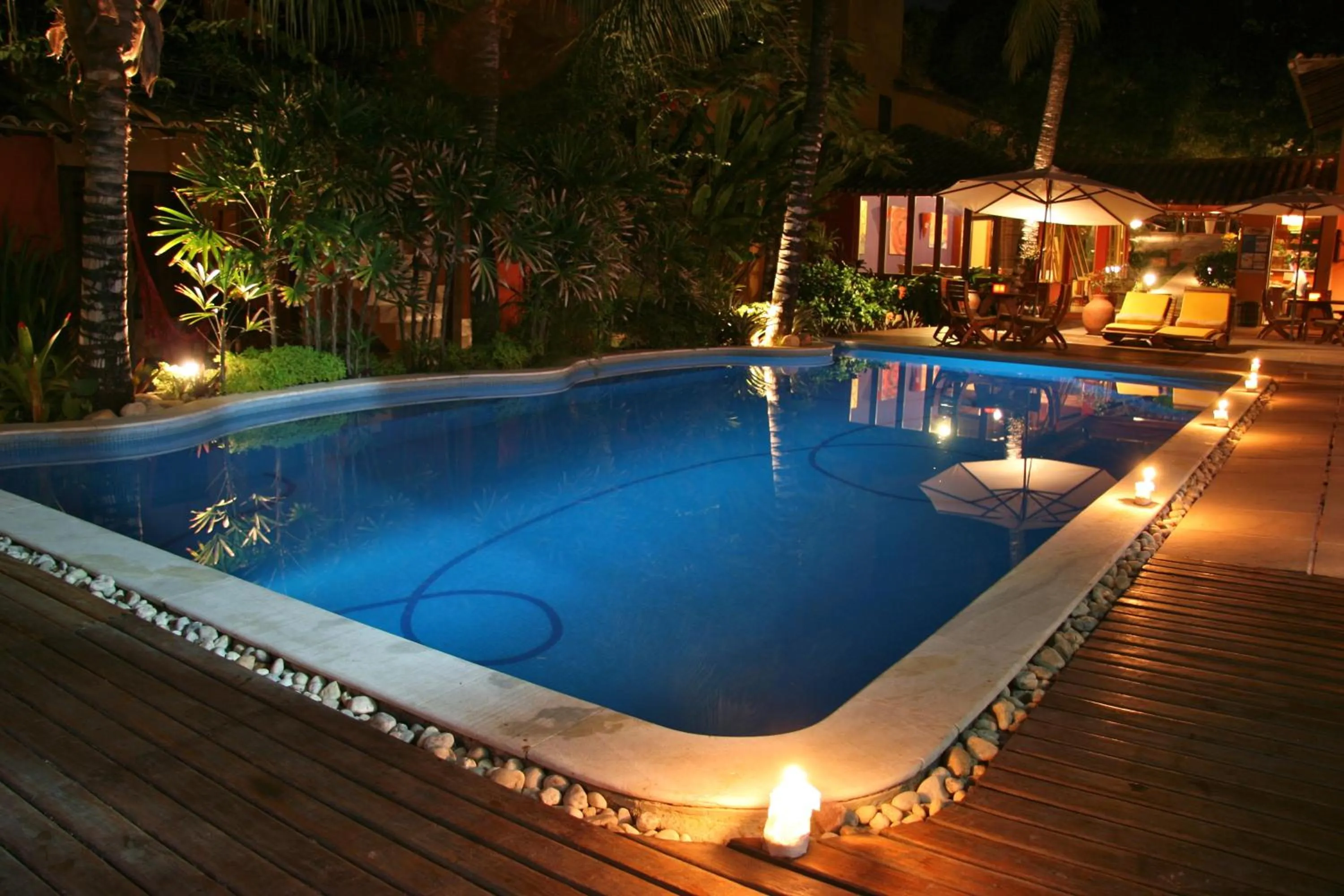Swimming pool in Hotel Pousada Coqueiros