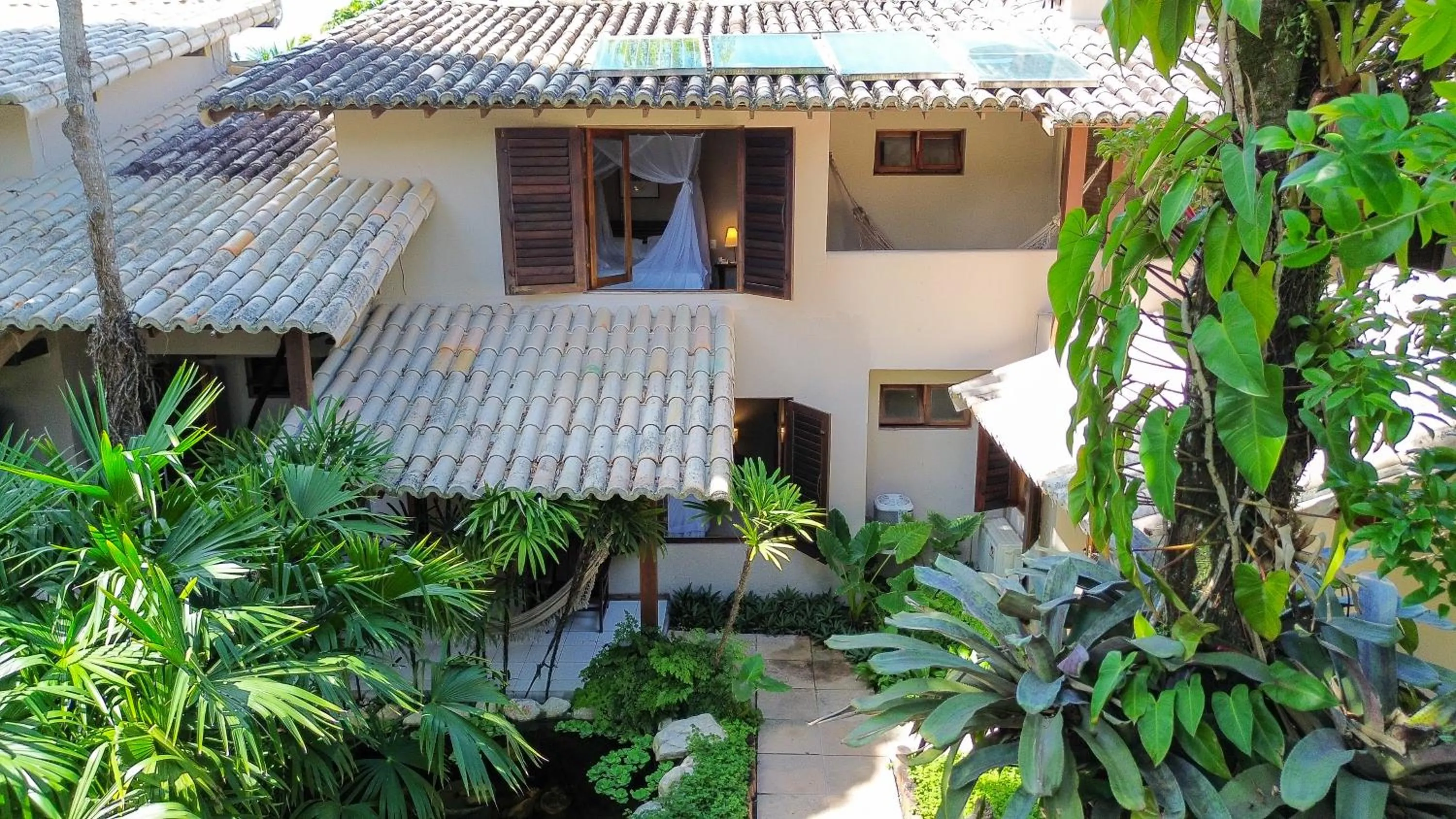 Garden view in Hotel Pousada Coqueiros