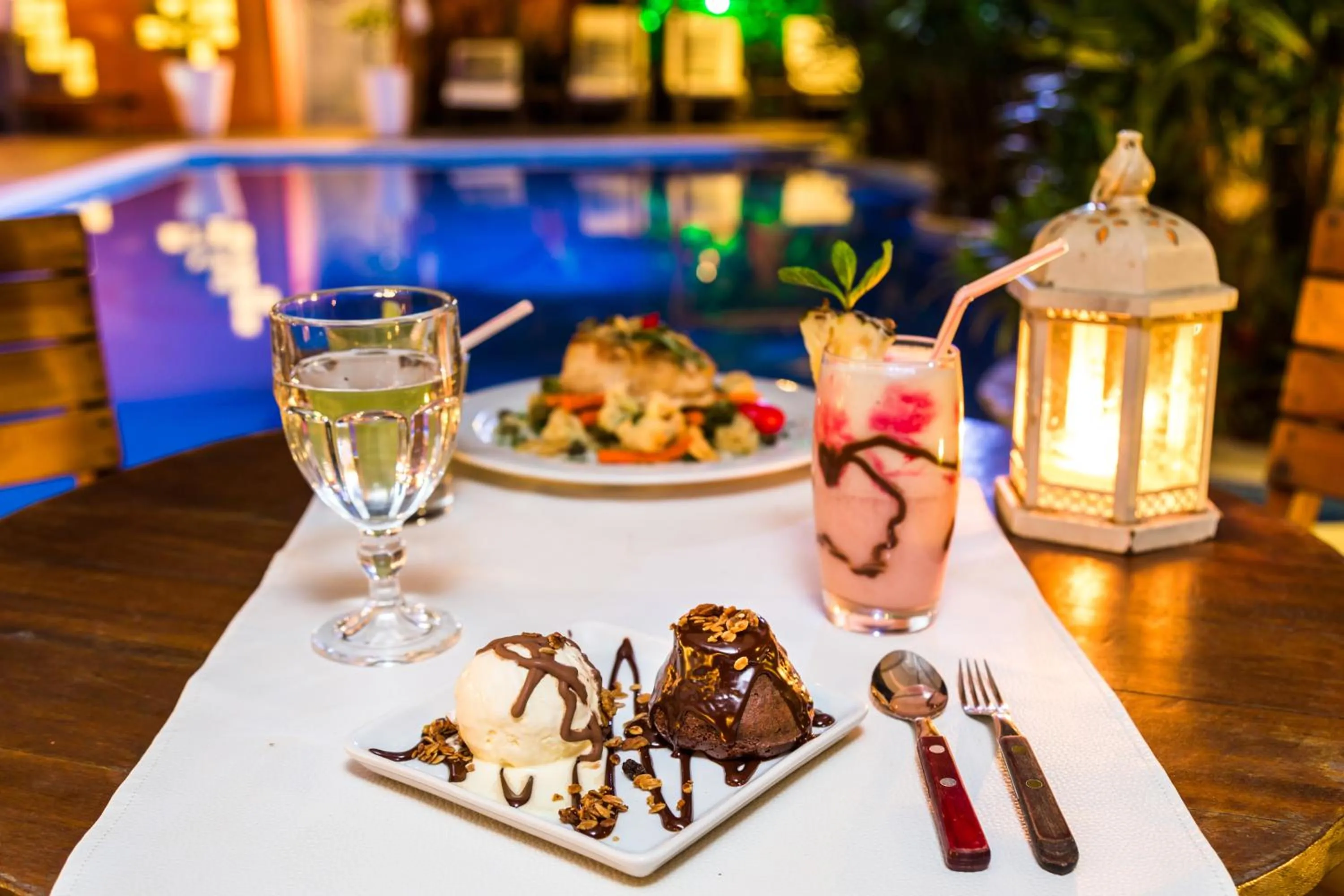 Restaurant/places to eat in Hotel Pousada Coqueiros