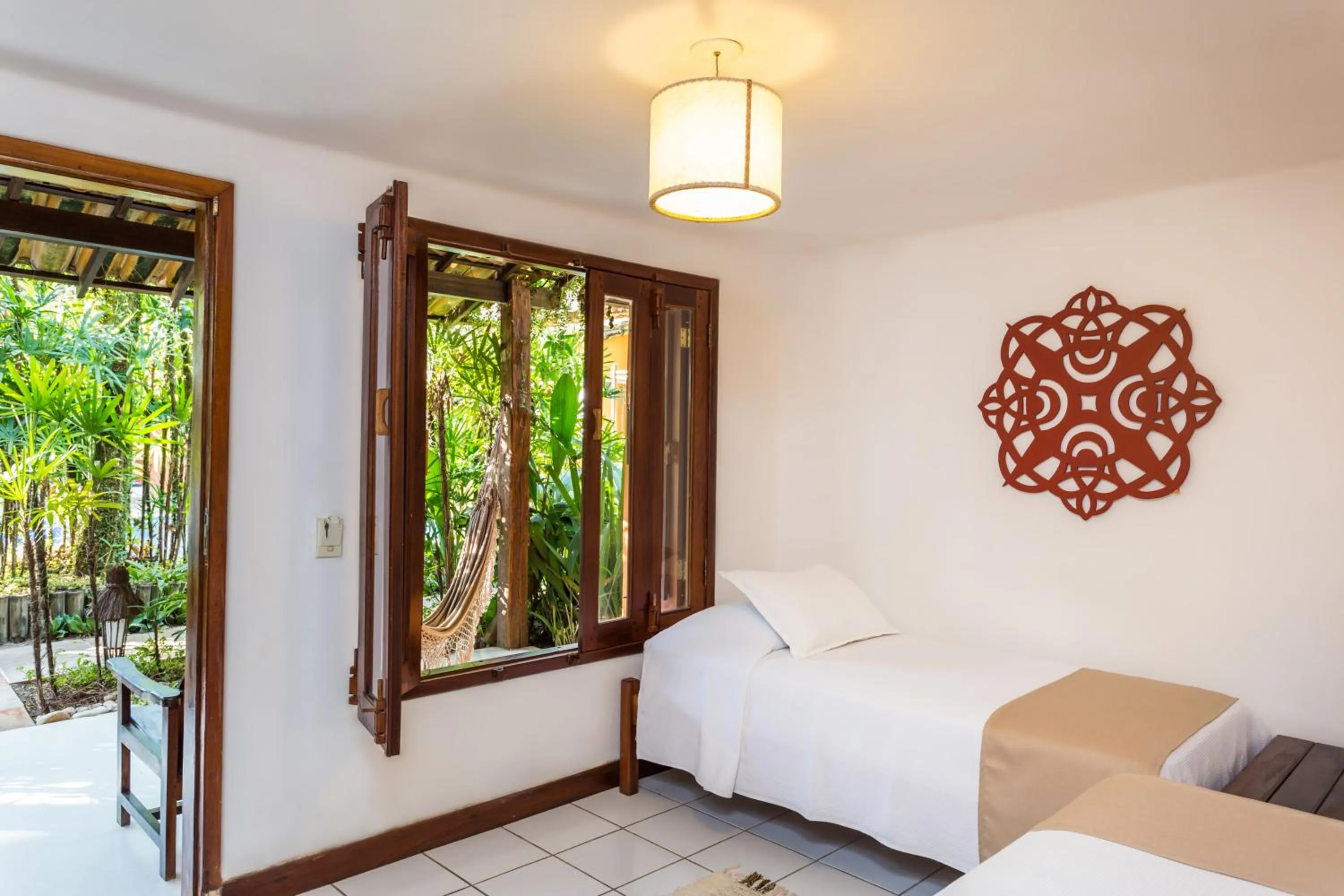 View (from property/room), Bed in Hotel Pousada Coqueiros