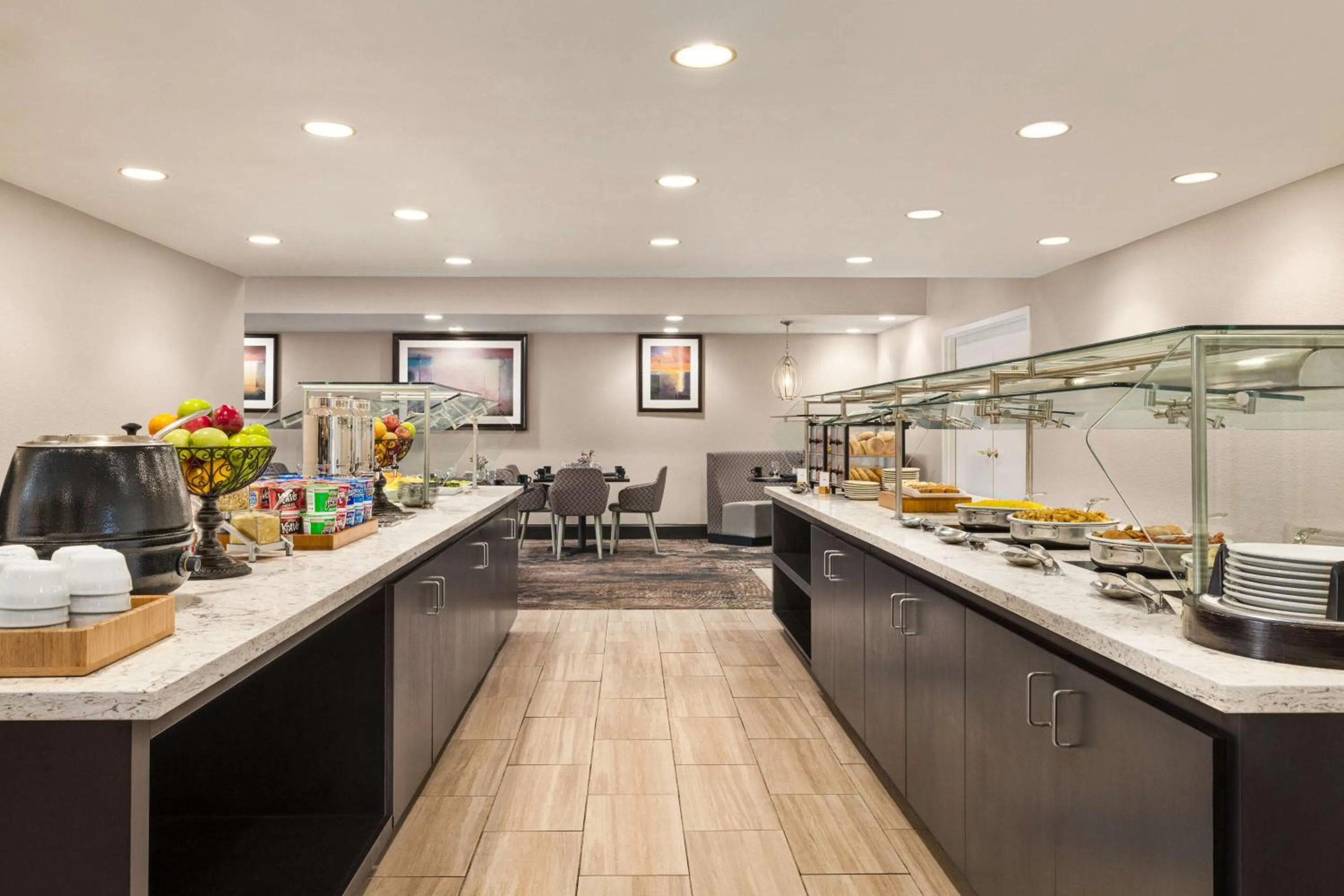 Breakfast in DoubleTree by Hilton New Orleans Airport