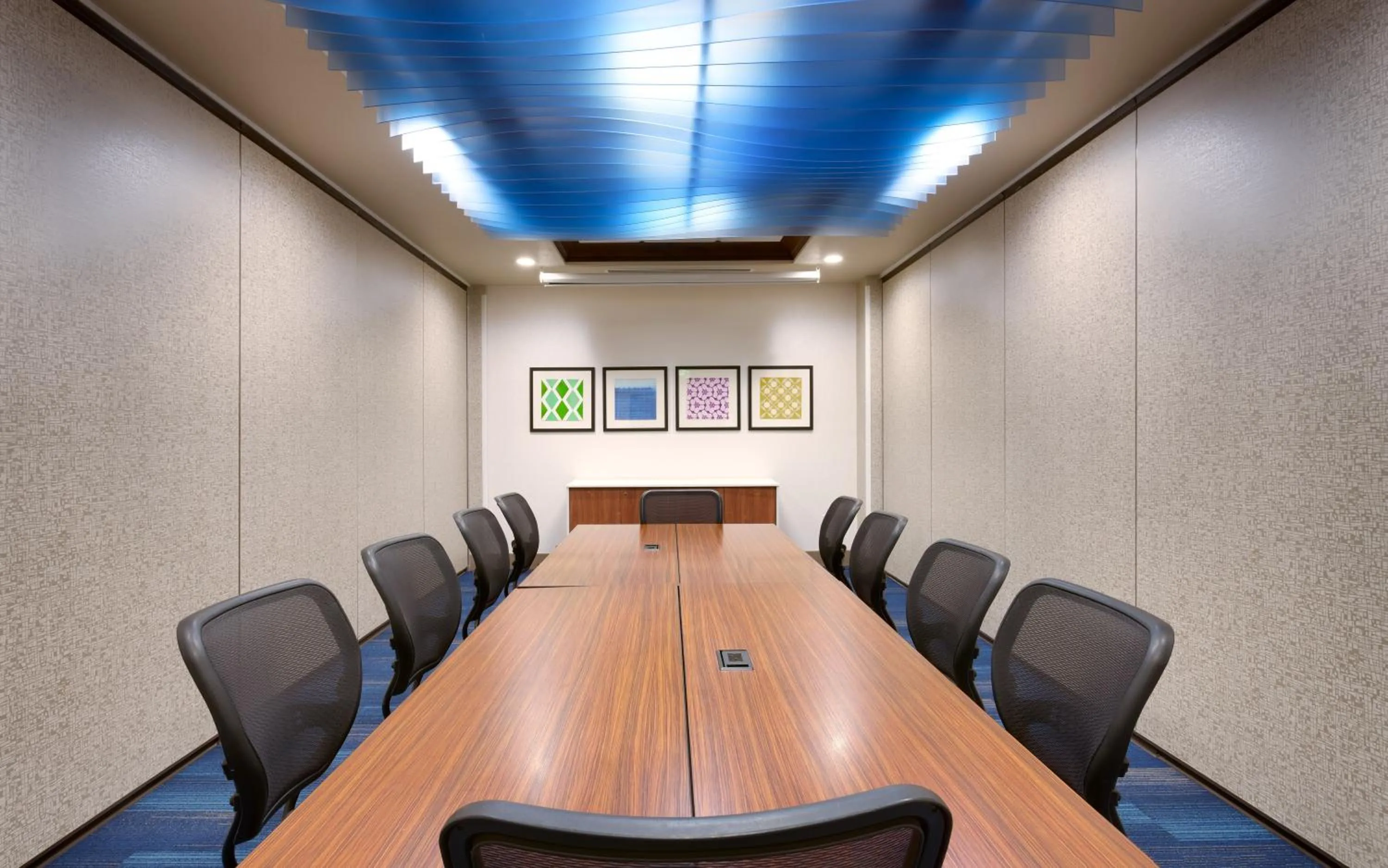 Meeting/conference room in Holiday Inn Express & Suites Orem-North Provo