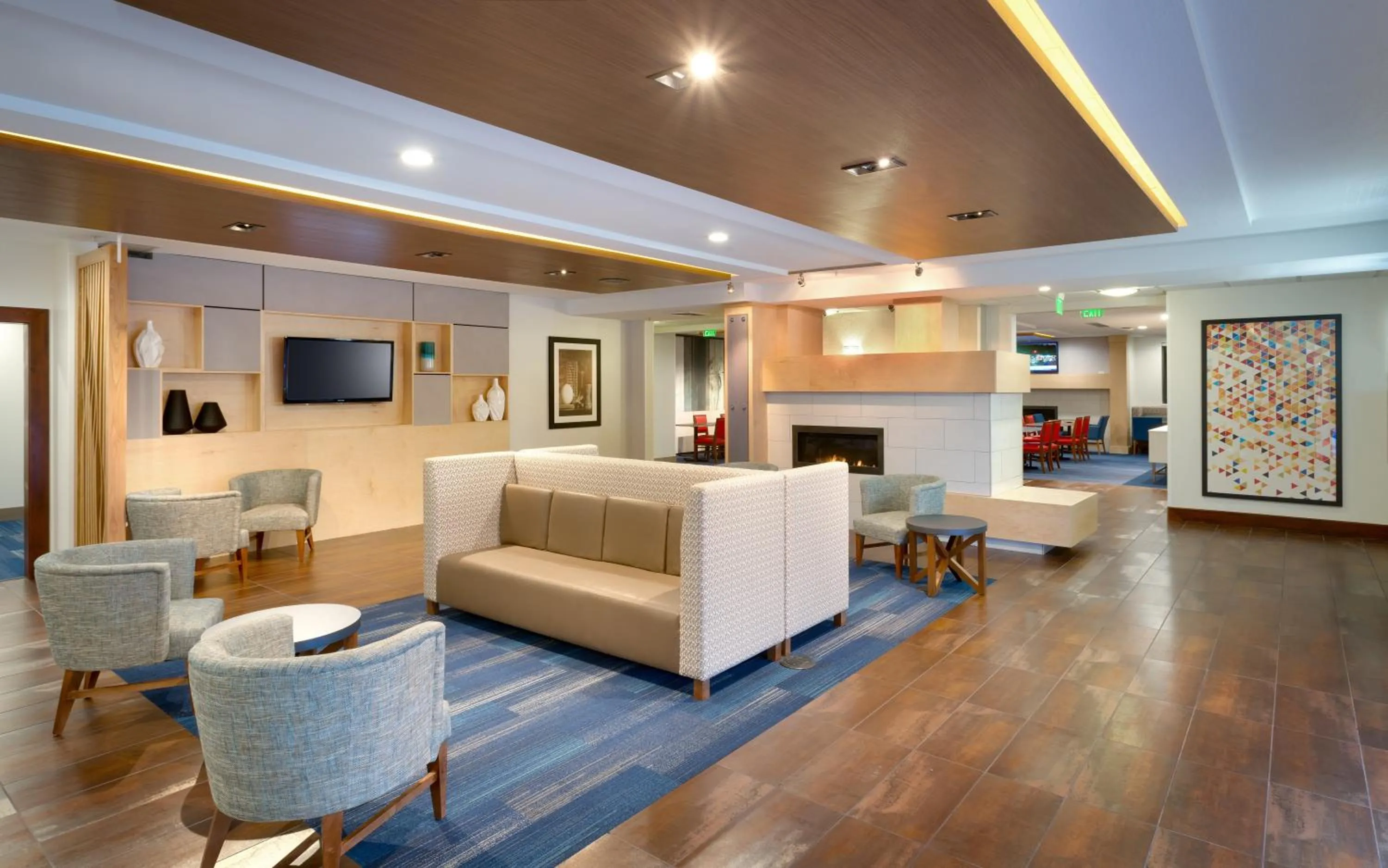 Property building in Holiday Inn Express & Suites Orem-North Provo