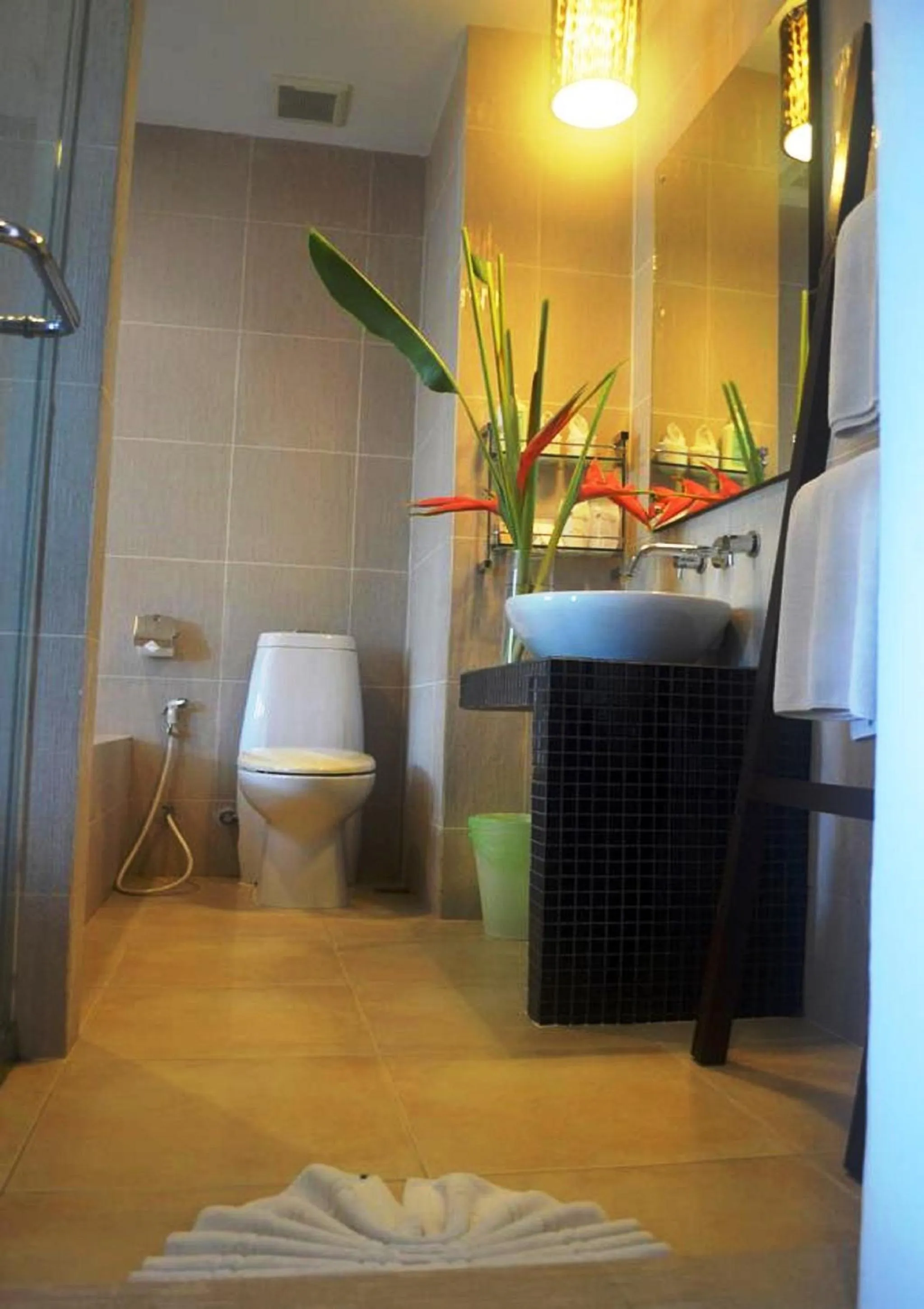 Bathroom in Benyada Lodge - Surin Beach