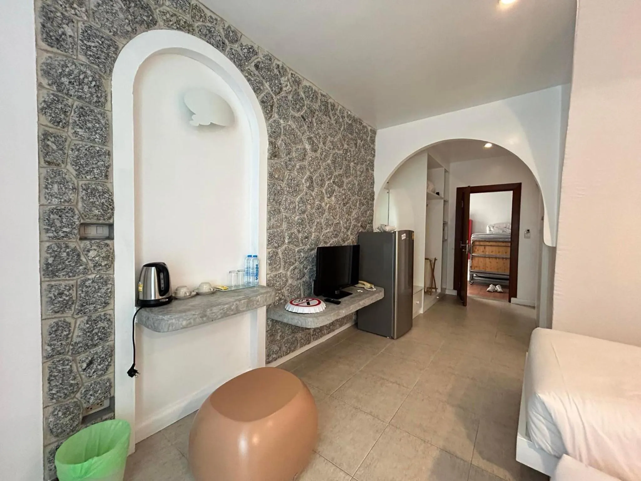 Photo of the whole room, Bed in Benyada Lodge - Surin Beach