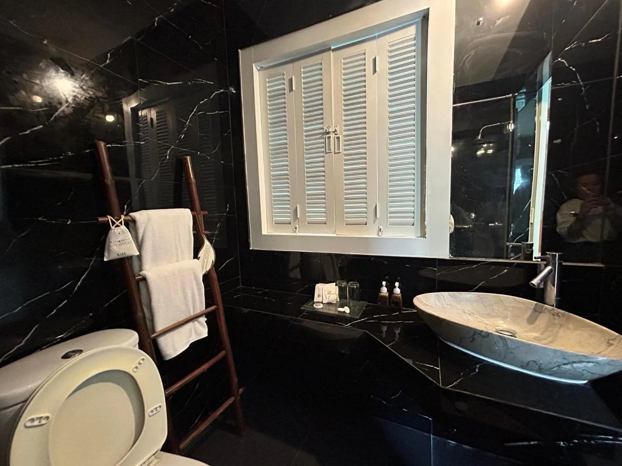 Toilet in Benyada Lodge - Surin Beach