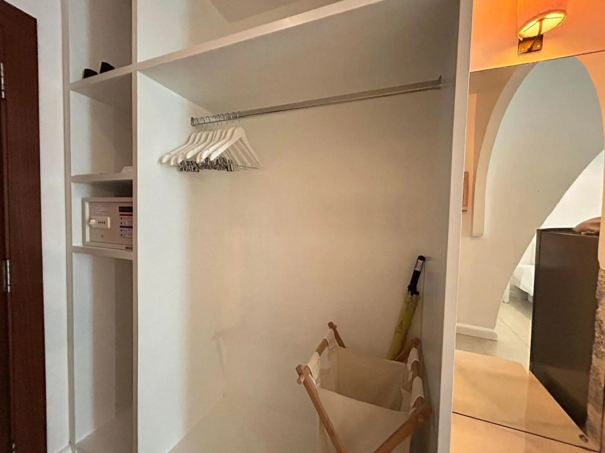 wardrobe in Benyada Lodge - Surin Beach