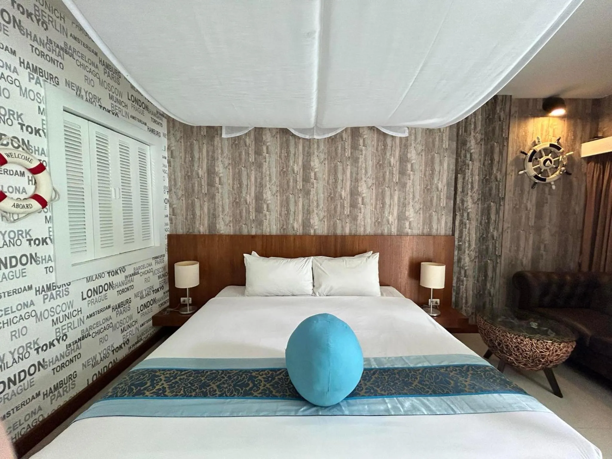 Bed in Benyada Lodge - Surin Beach