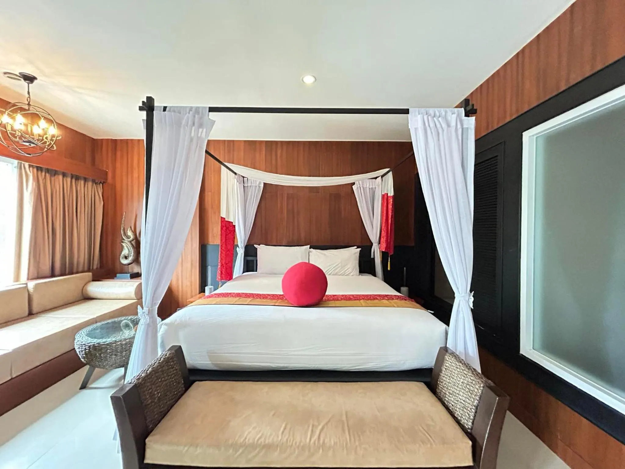 Bed in Benyada Lodge - Surin Beach