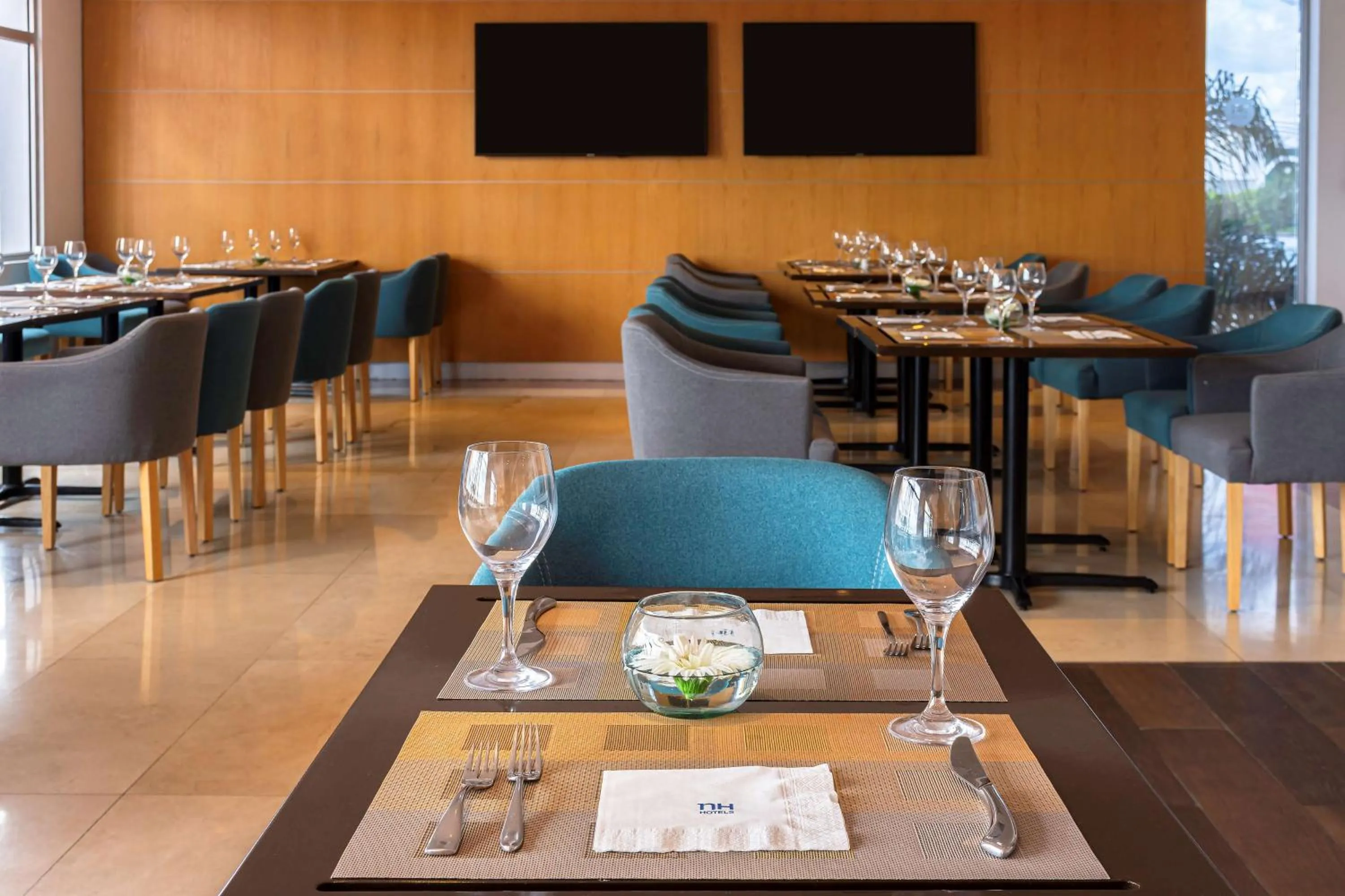 Restaurant/places to eat in NH Queretaro