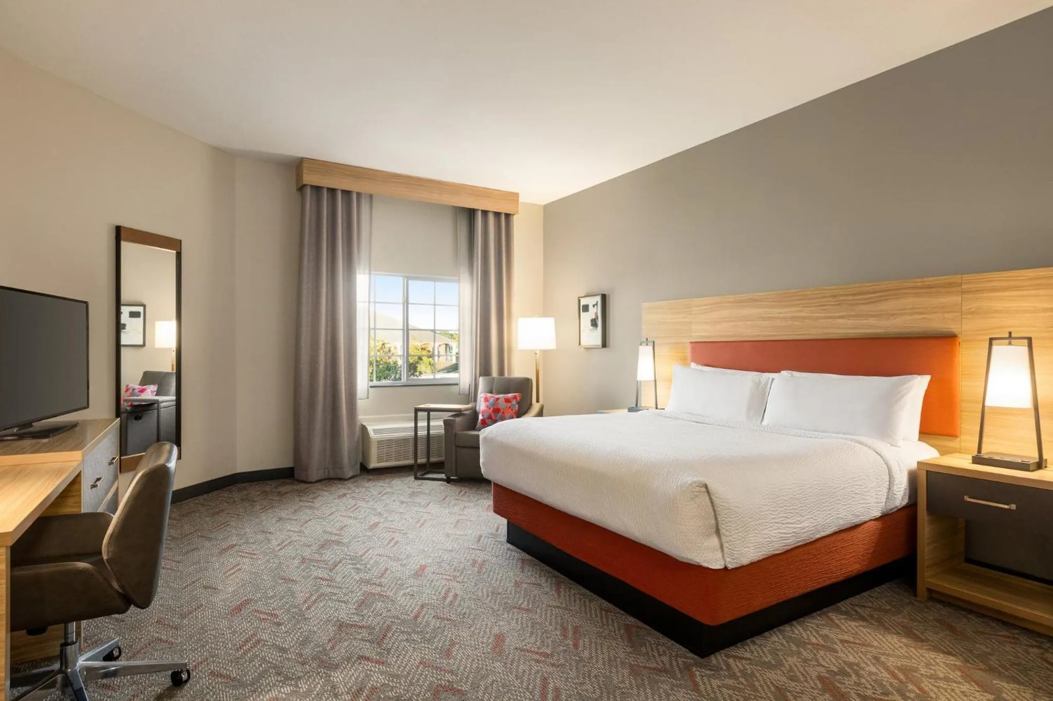 Photo of the whole room, Bed in Candlewood Suites Apex Raleigh Area by IHG