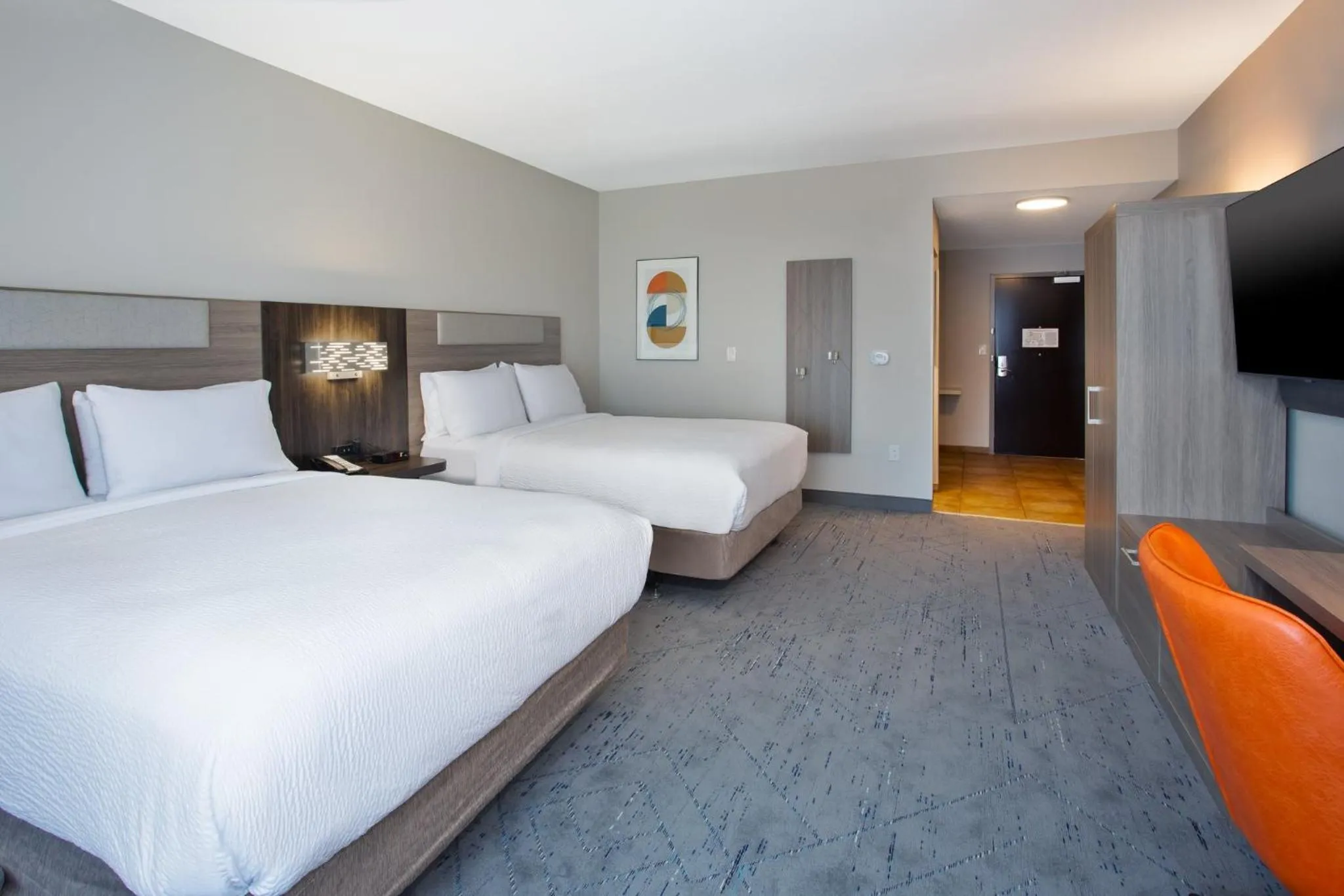 Photo of the whole room, Bed in Holiday Inn Express Augusta North by IHG