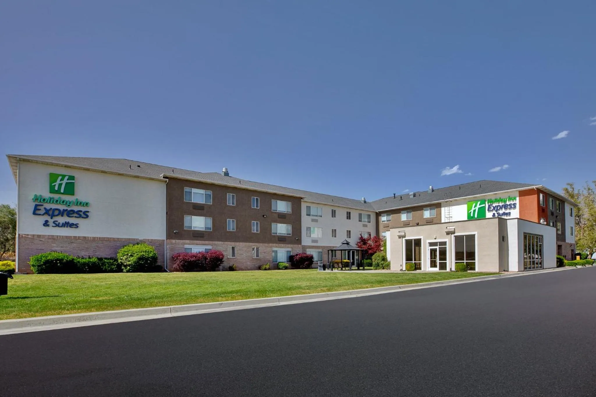 Property building in Holiday Inn Express & Suites American Fork - North Provo by IHG