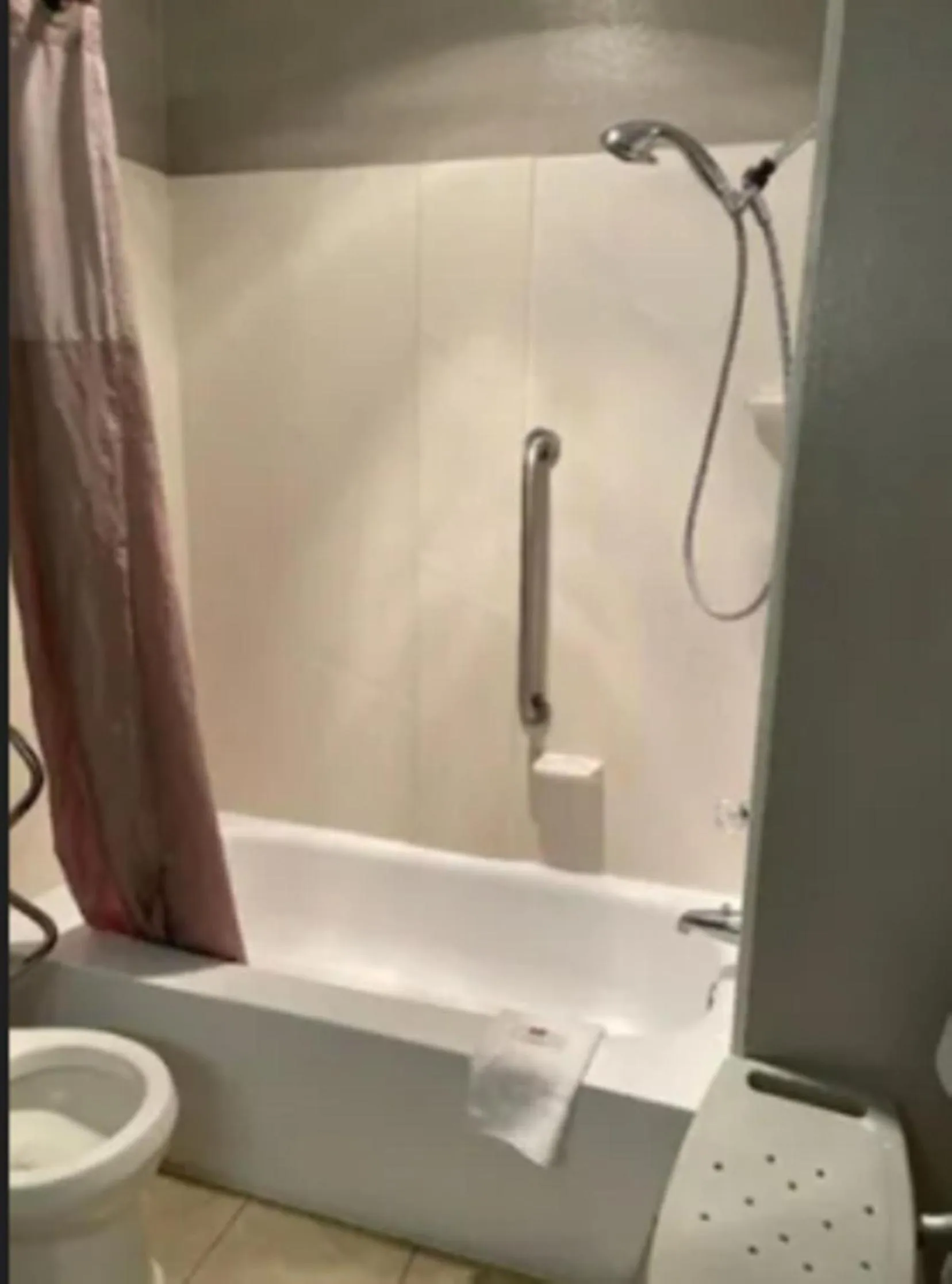 Bath in Motel 6-Van Horn, TX