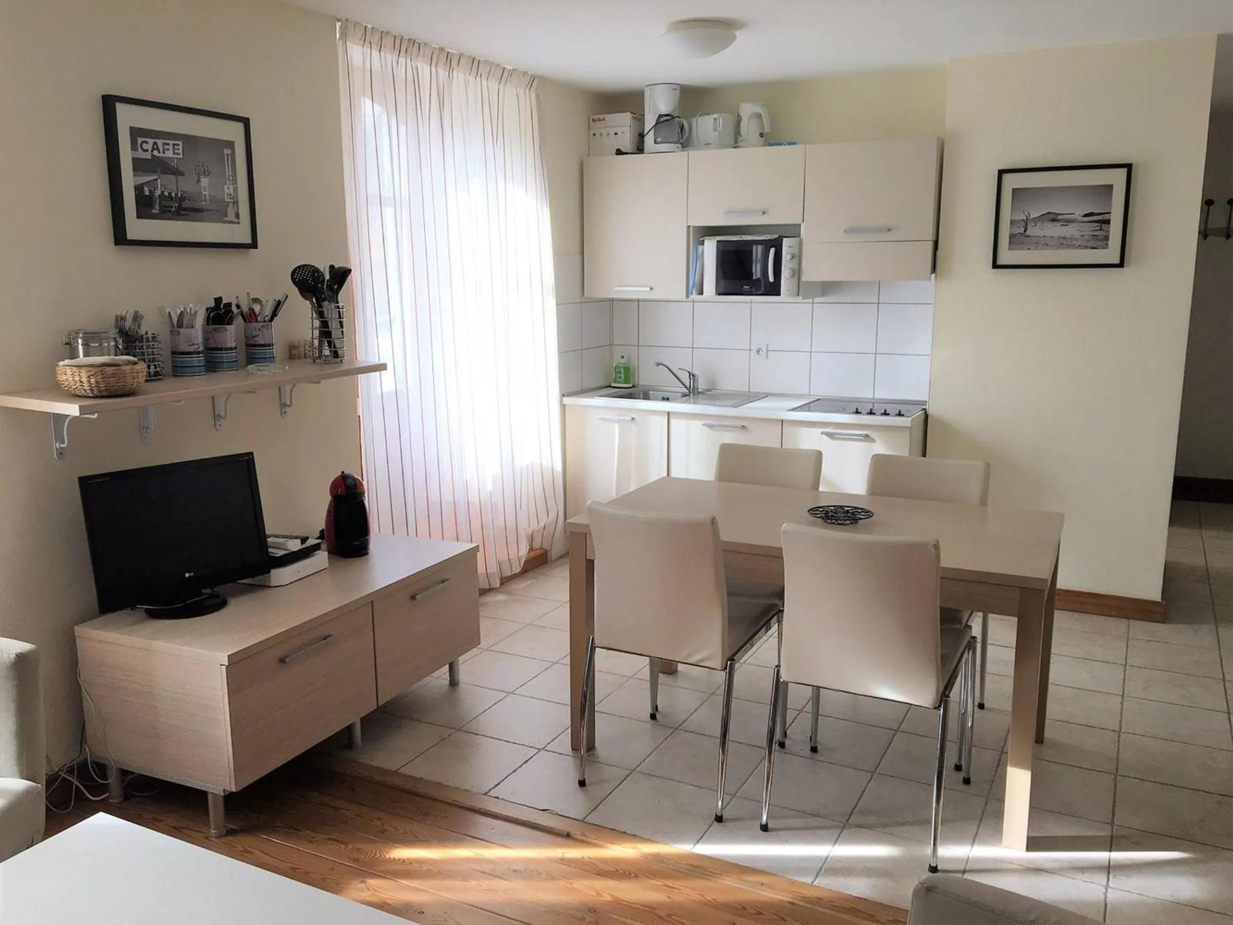 Appartement rénové 3 pièces, proche gare et remontées mécaniques - FR-1-330C-84