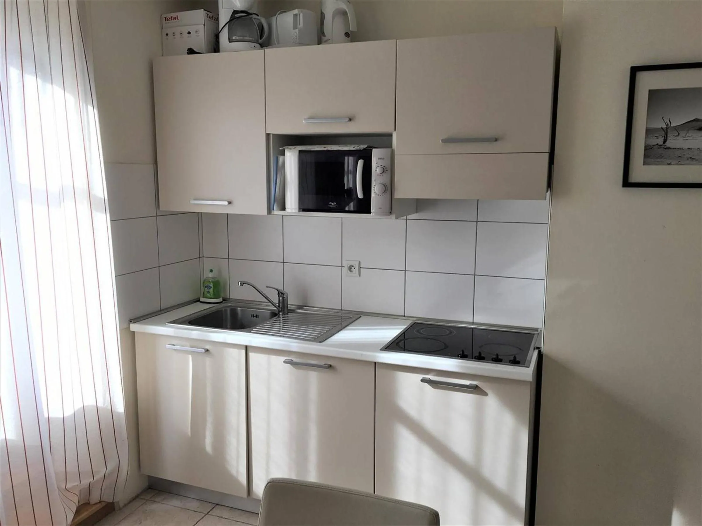 Appartement rénové 3 pièces, proche gare et remontées mécaniques - FR-1-330C-84