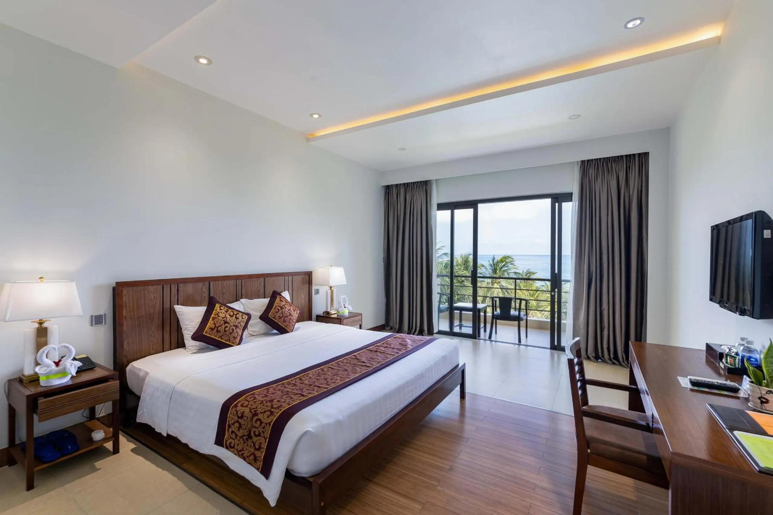 Bed in Con Dao Resort