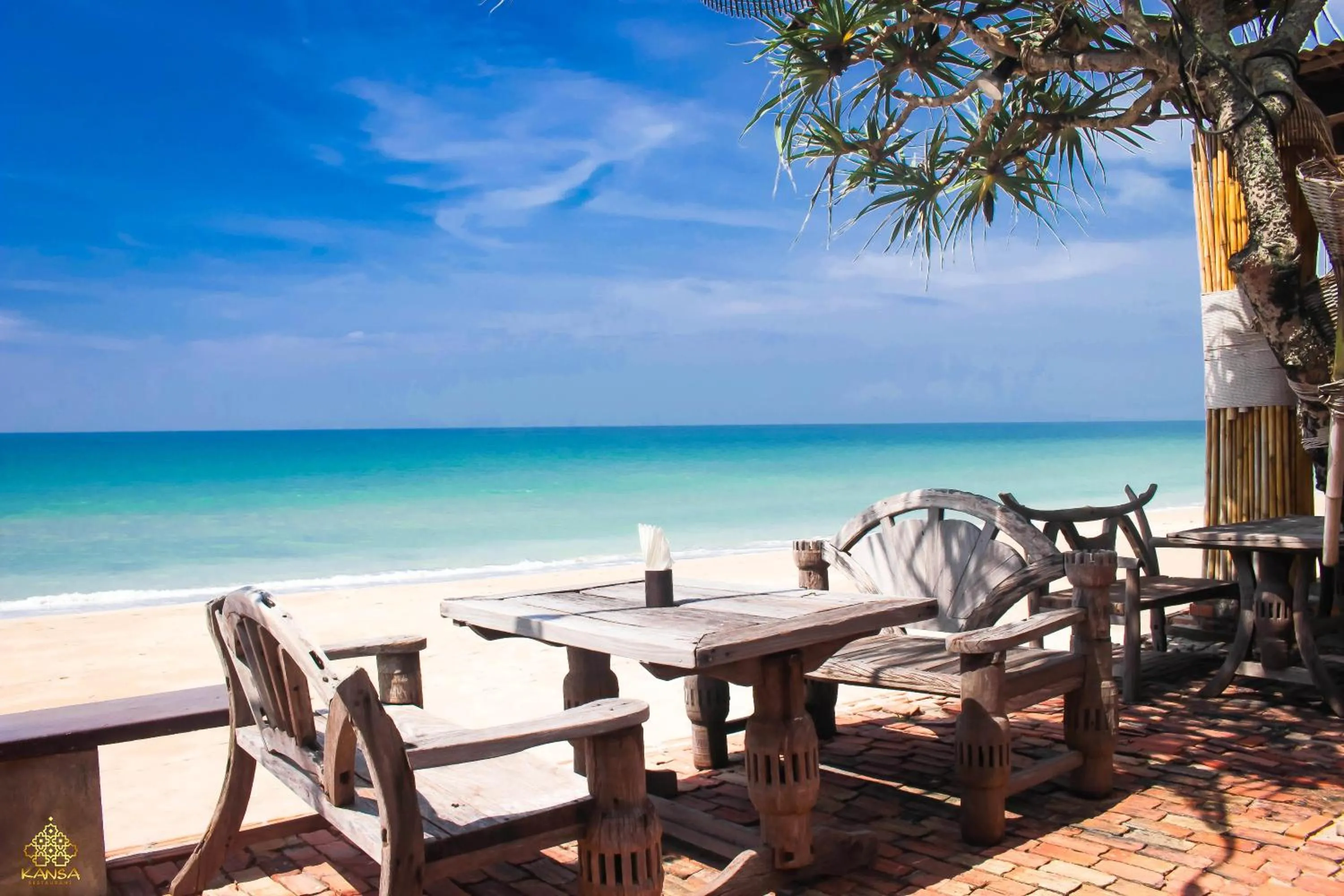 Restaurant/places to eat in Clean Beach Resort