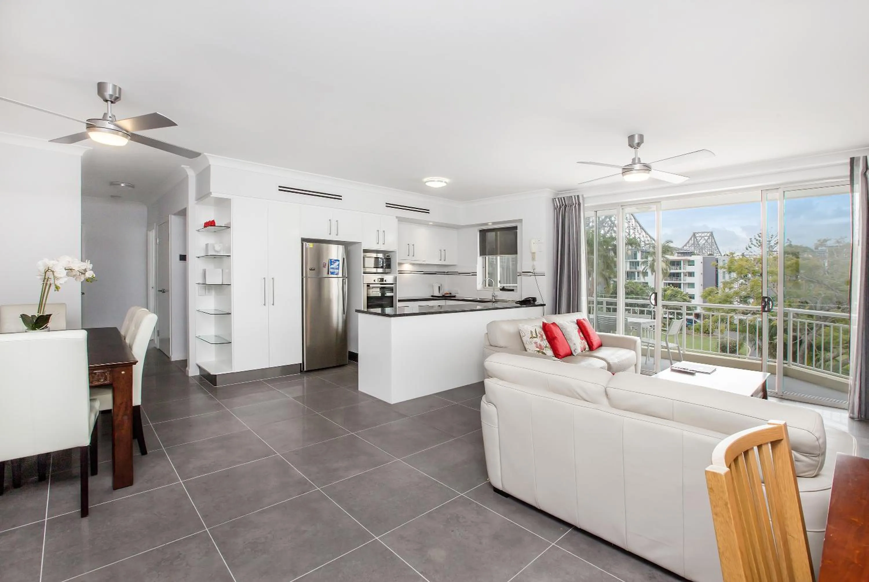 Coffee/tea facilities in Bridgewater Terraces