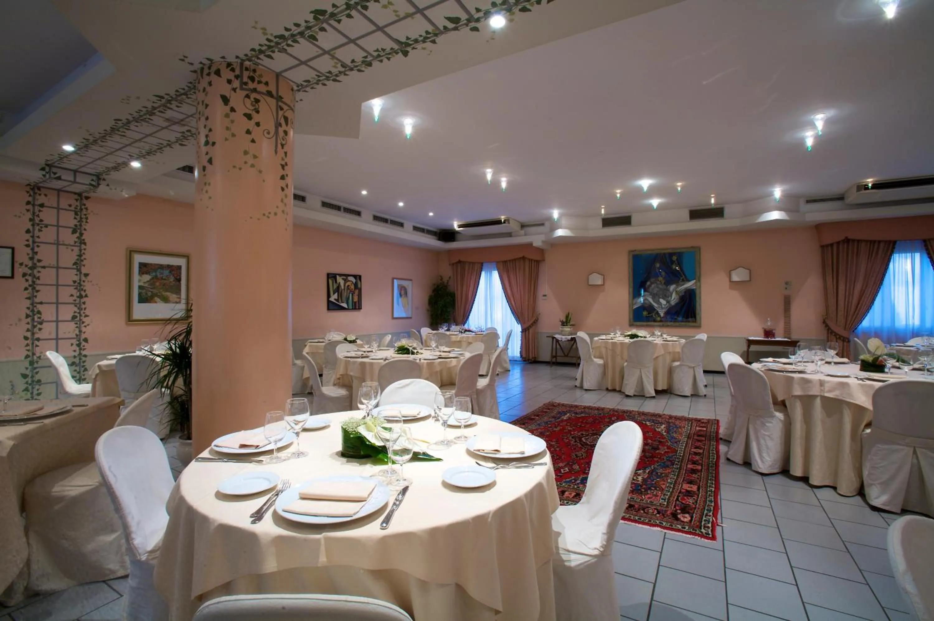 Restaurant/places to eat in Hotel Giardino
