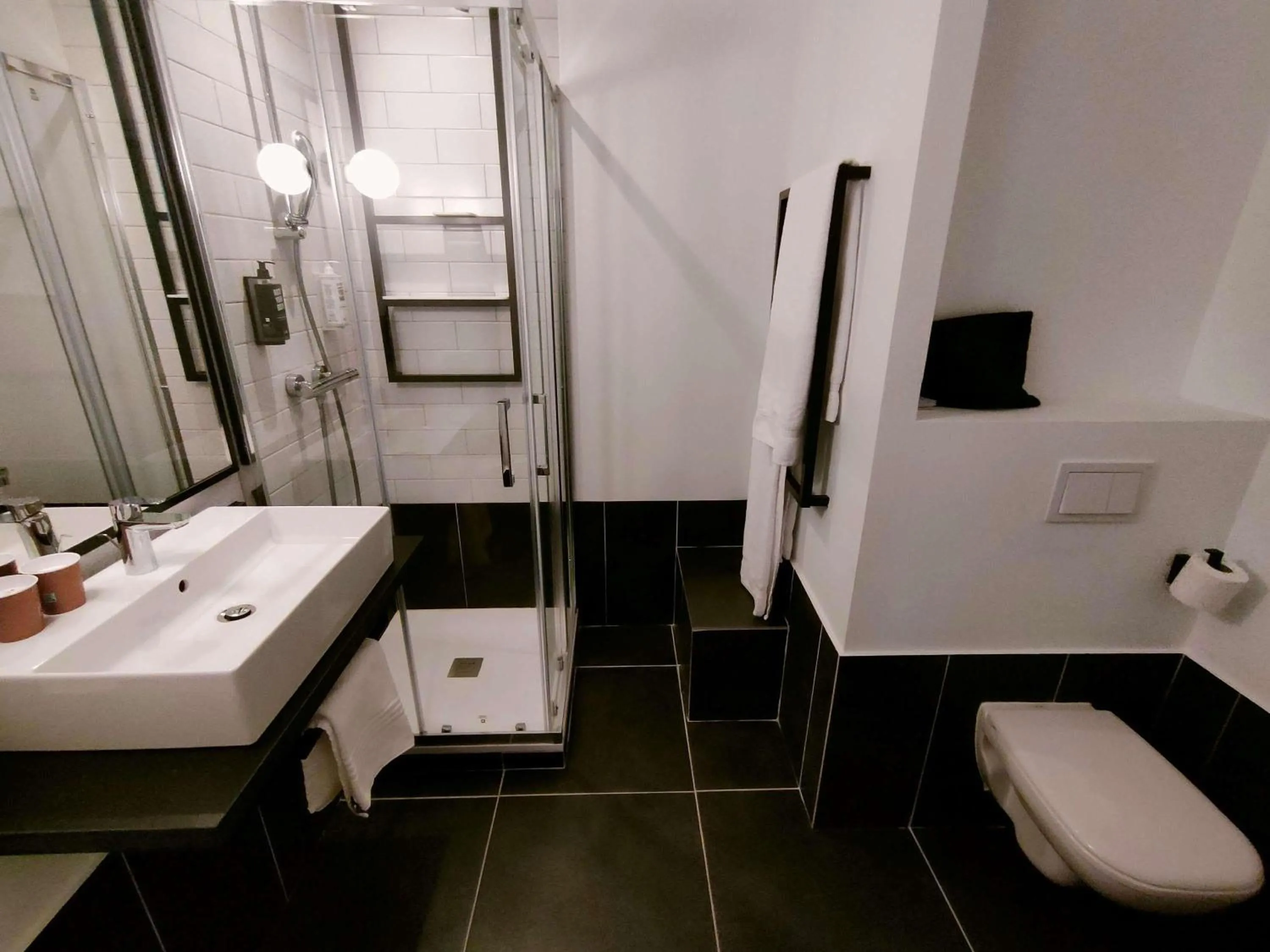 Bedroom in Ibis Brive Centre