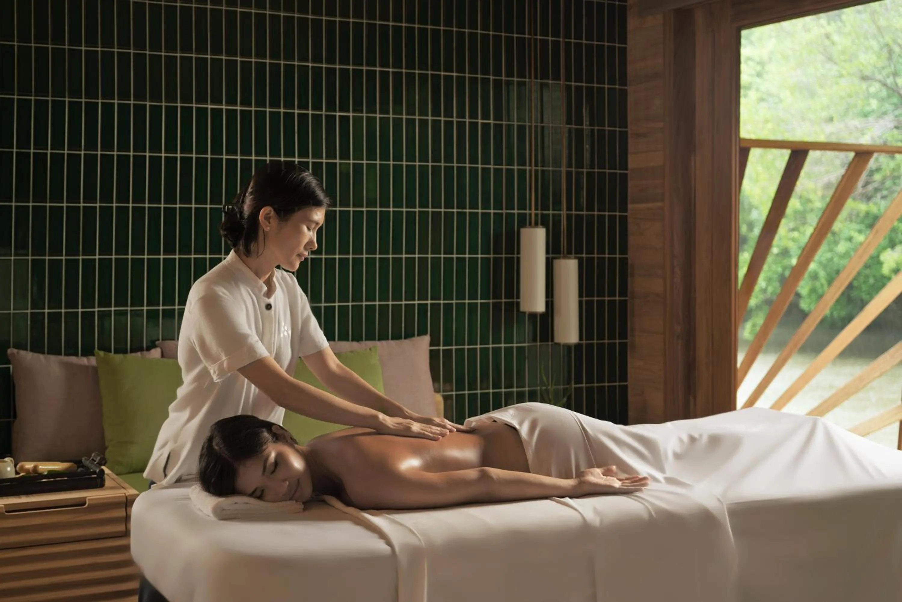 Massage in Six Senses Con Dao - Turtle Island Paradise