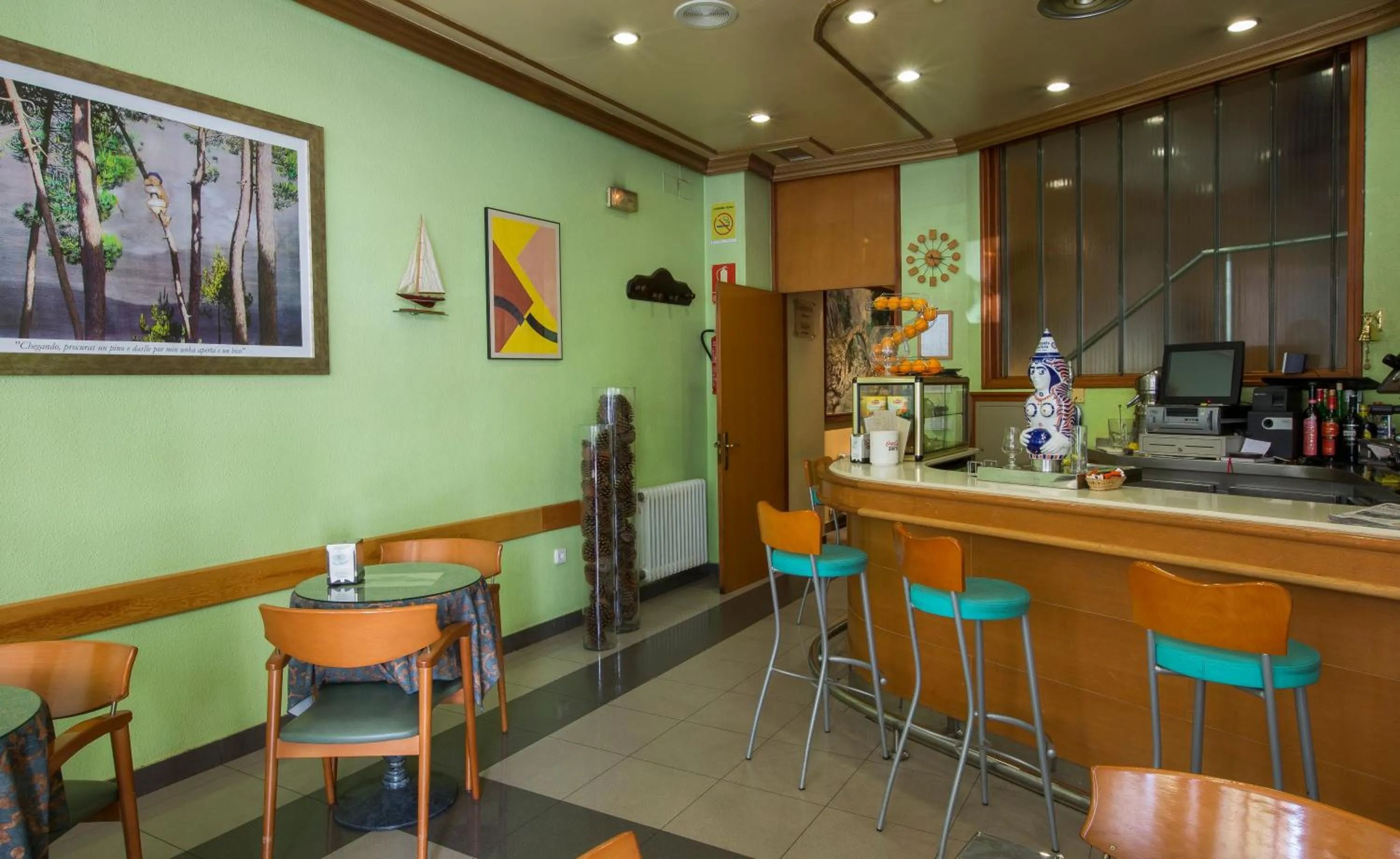 Lounge or bar in Hotel Madrid