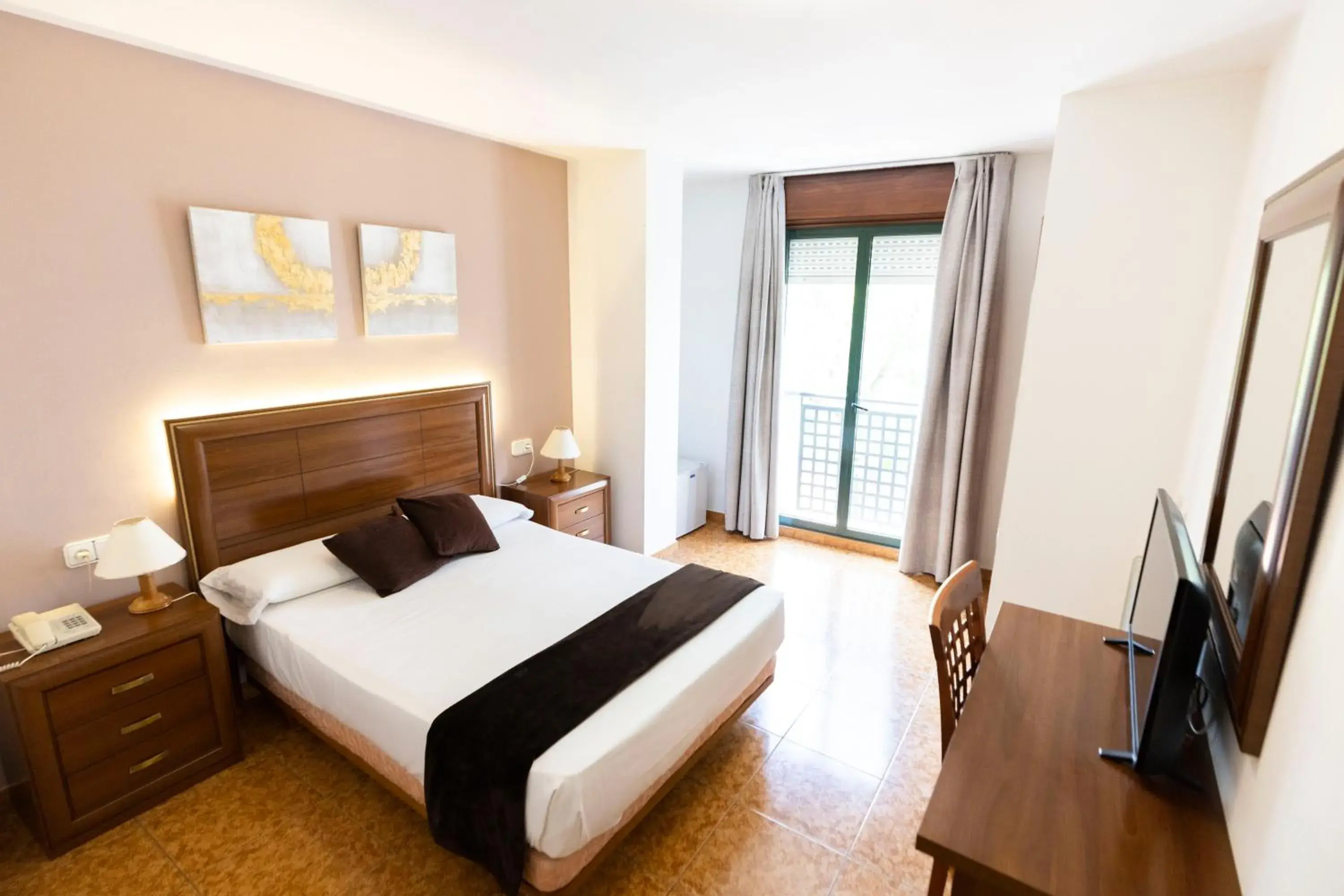Double Room in Hotel Madrid Double Room in Hotel Madrid