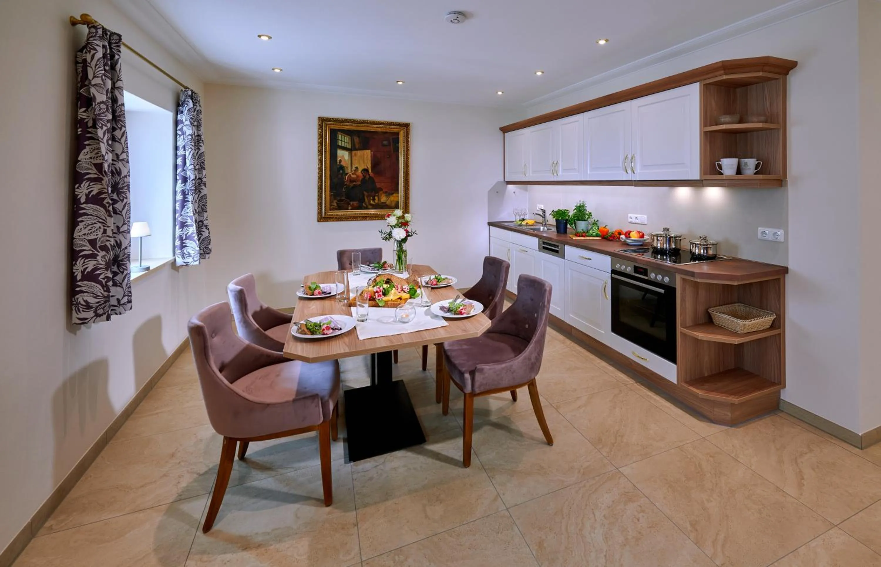 Dining area in Ferienwohnungen im Bonnschloessl