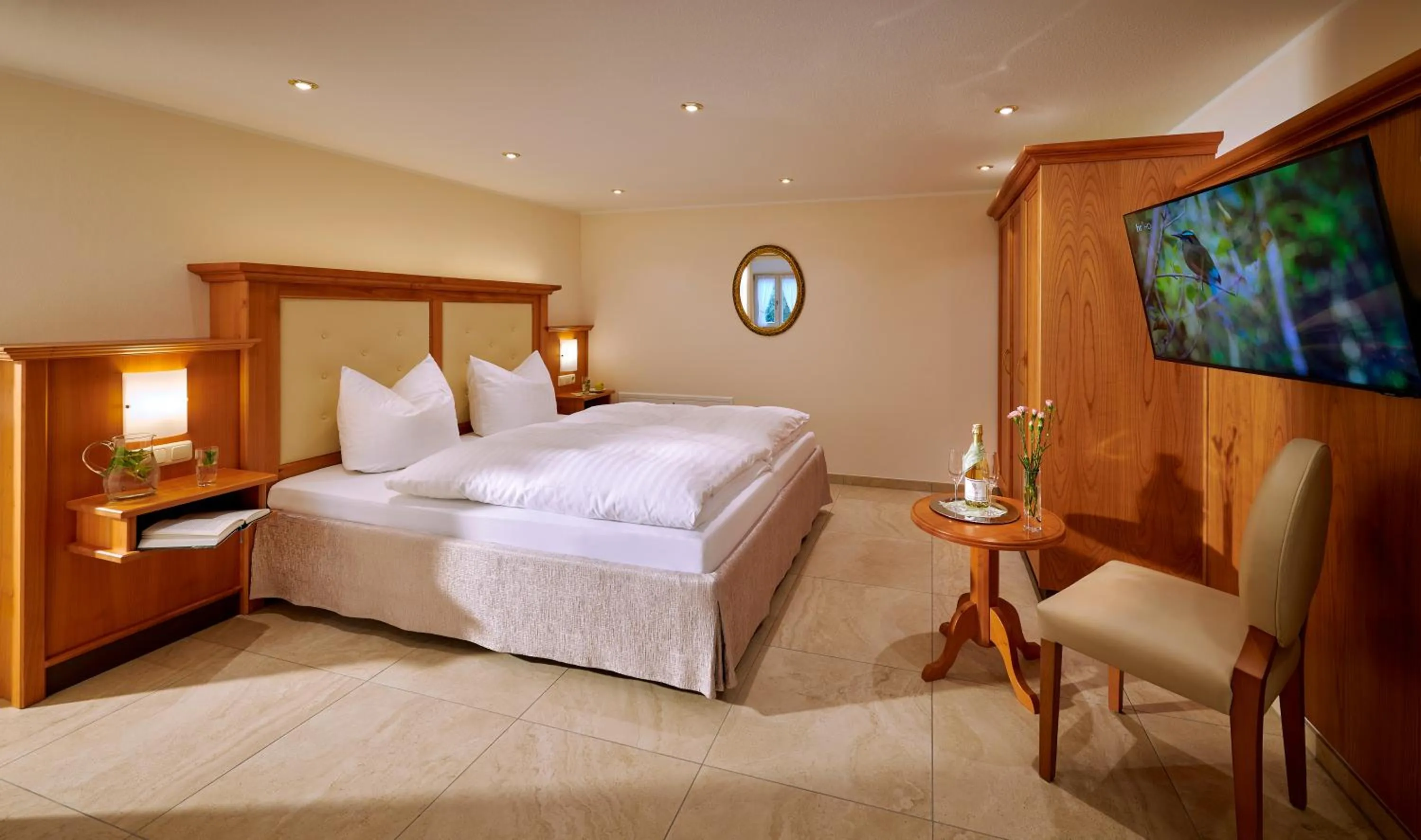 Bedroom, Bed in Ferienwohnungen im Bonnschloessl