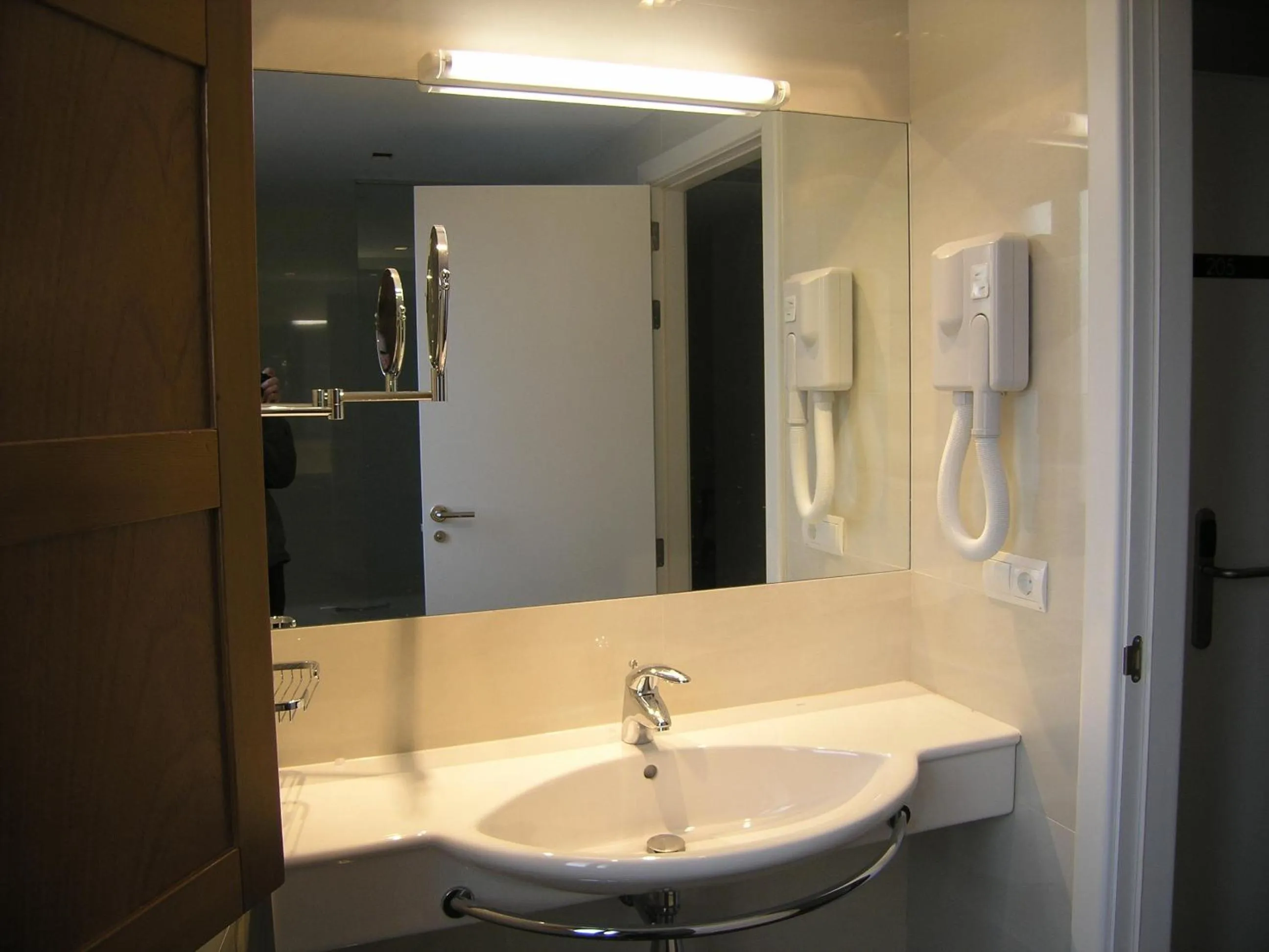 Bathroom in Plaza Mayor