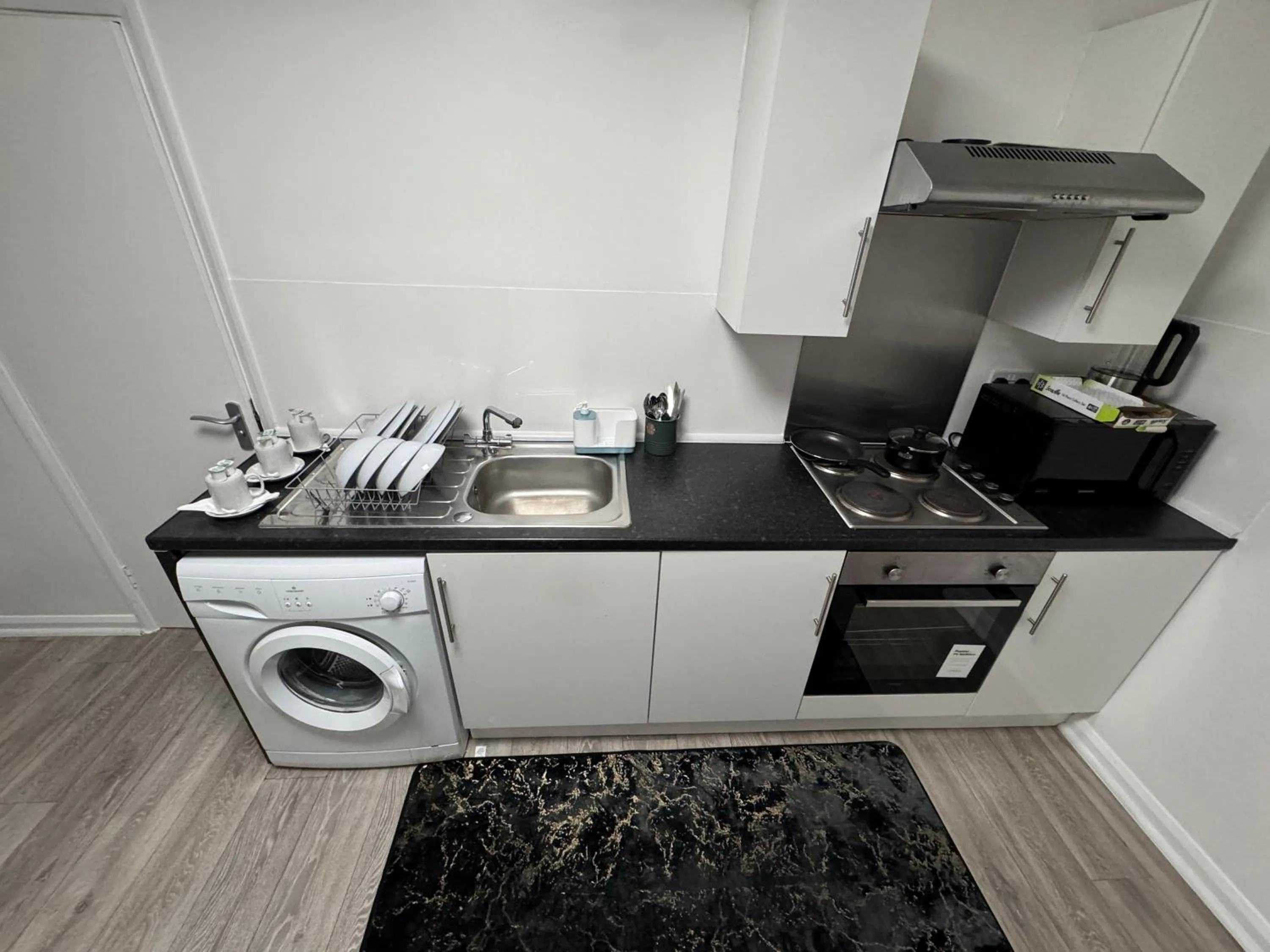 Coffee/tea facilities in The Commongate Hotels