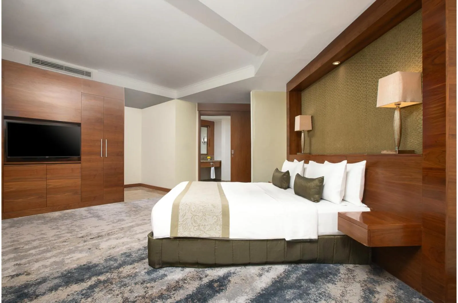 Bed in Aryaduta Medan