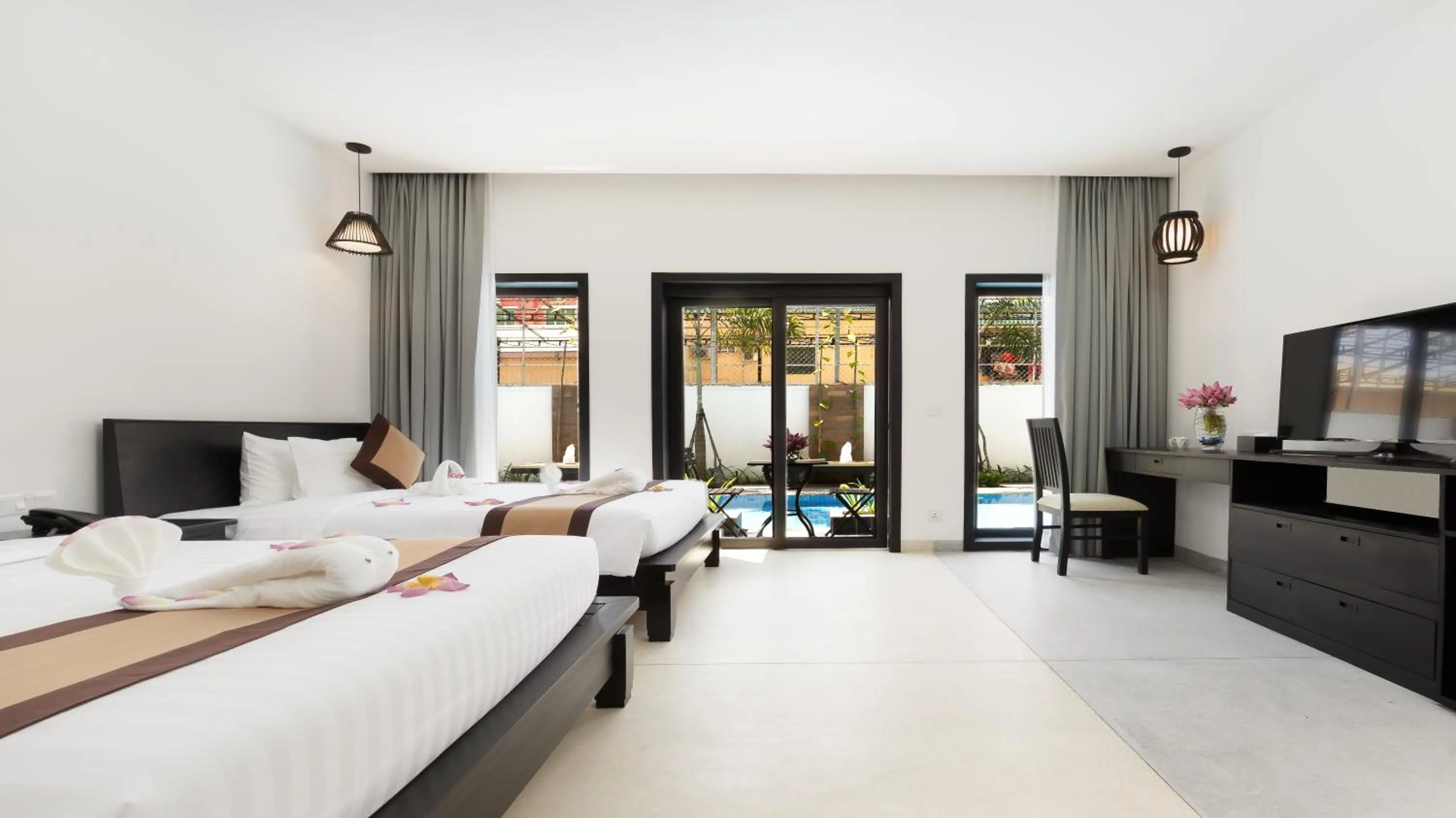 Photo of the whole room, Bed in Aroma Angkor Boutique Hotel