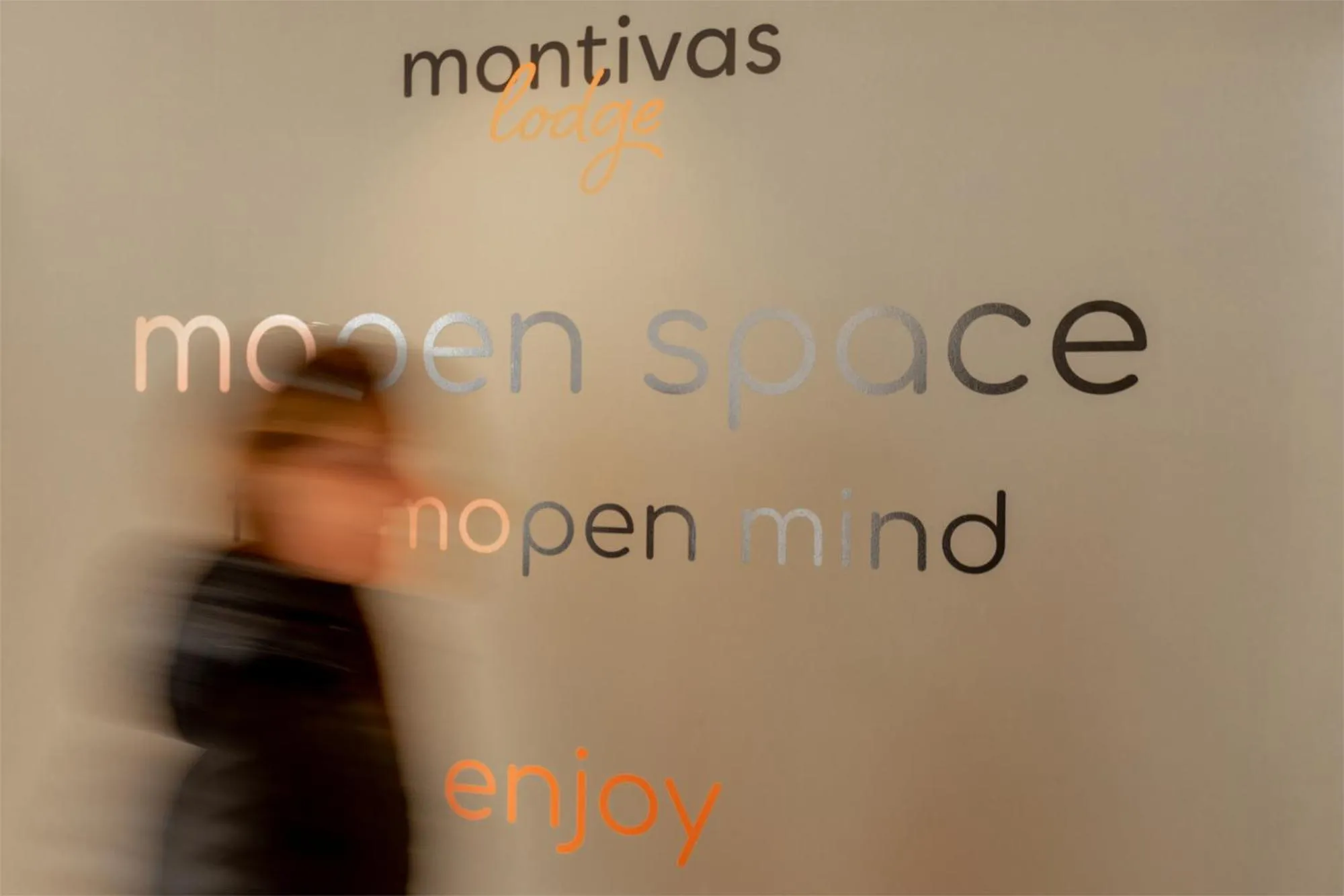 Restaurant/places to eat in Montivas Lodge