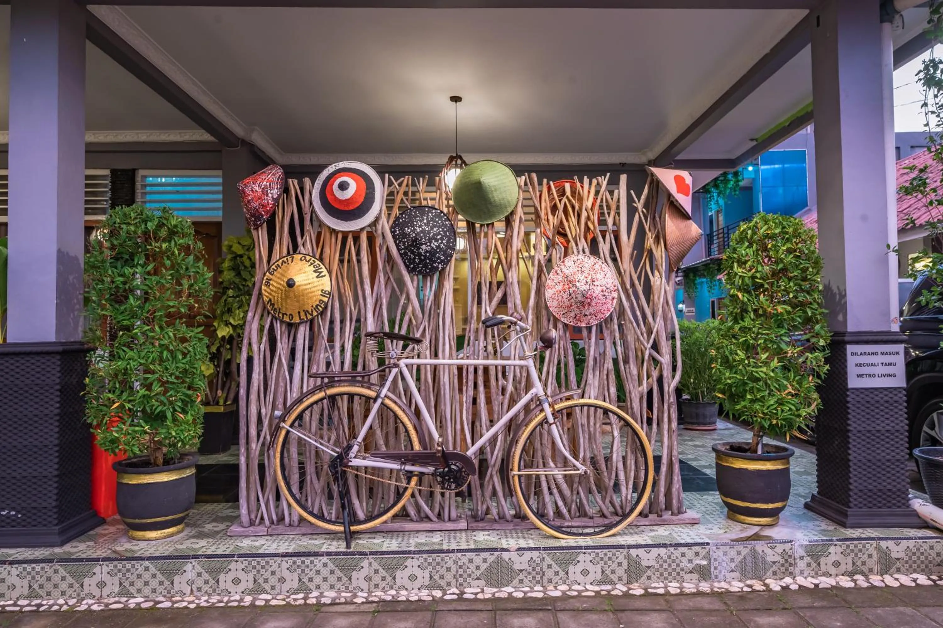 Metro Malioboro Living